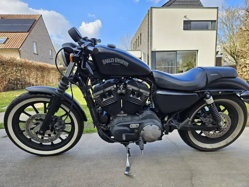 Harley-Davidson Iron 883