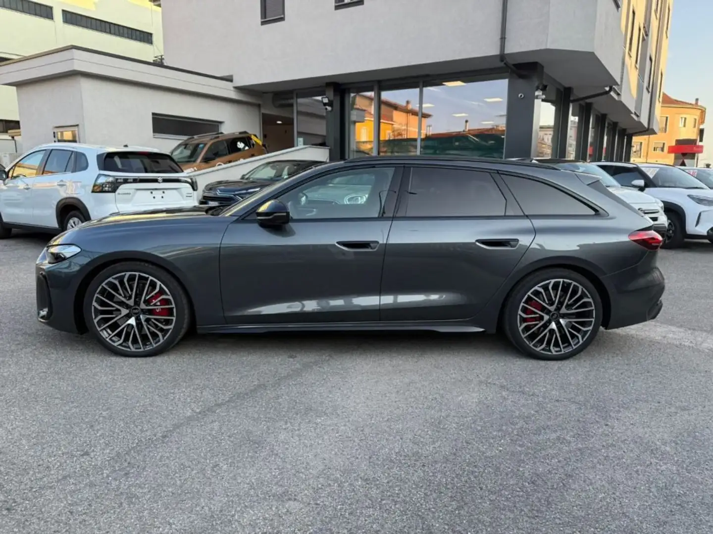 Audi A5 S5 Avant TFSI mHEV+ S tronic quattro Grijs - 2