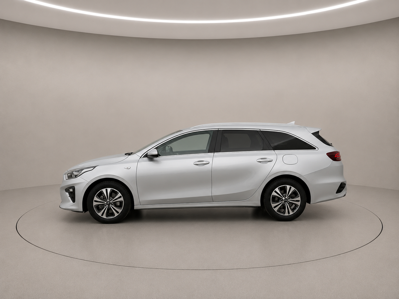 Kia Ceed SW / cee'd SW 1,5 TGDI Silber 48V DCT — photo 4