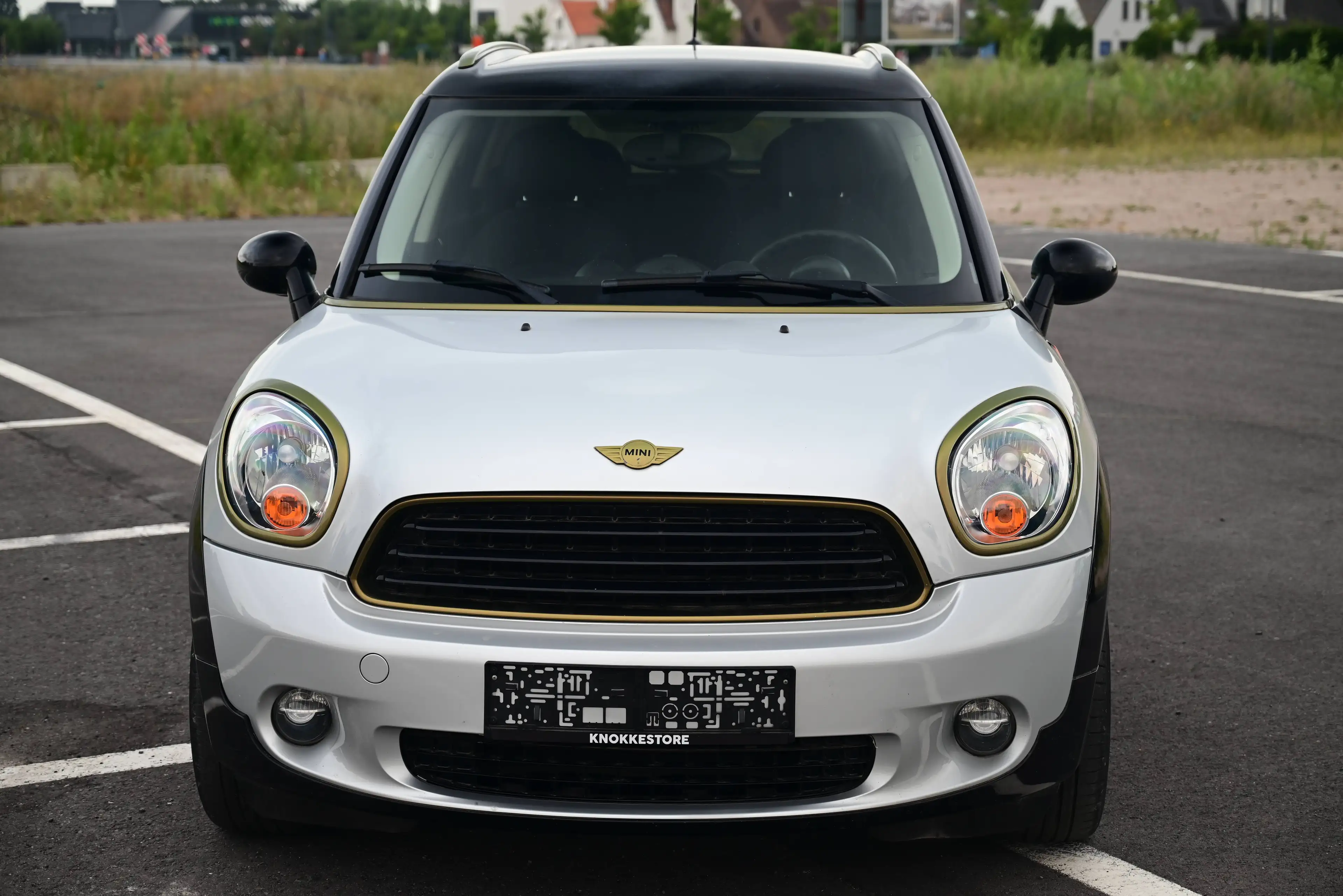 MINI One Countryman NAVI / BLUETOOTH / SILVER - BLACK - GOLD / PDC / SPORTSEATS — photo 11