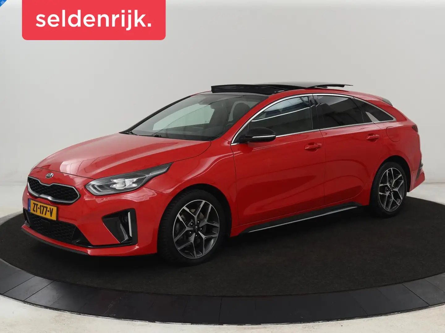 Kia ProCeed / pro_cee'd 1.4 T-GDI GT-Line | Panoramadak | Stoel & stuurver Rot - 1
