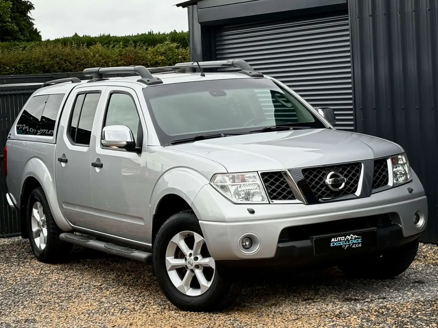 Nissan Navara 2.5 dCi 4x4 Executive/ Hardtop/ Clim. Argent - 1