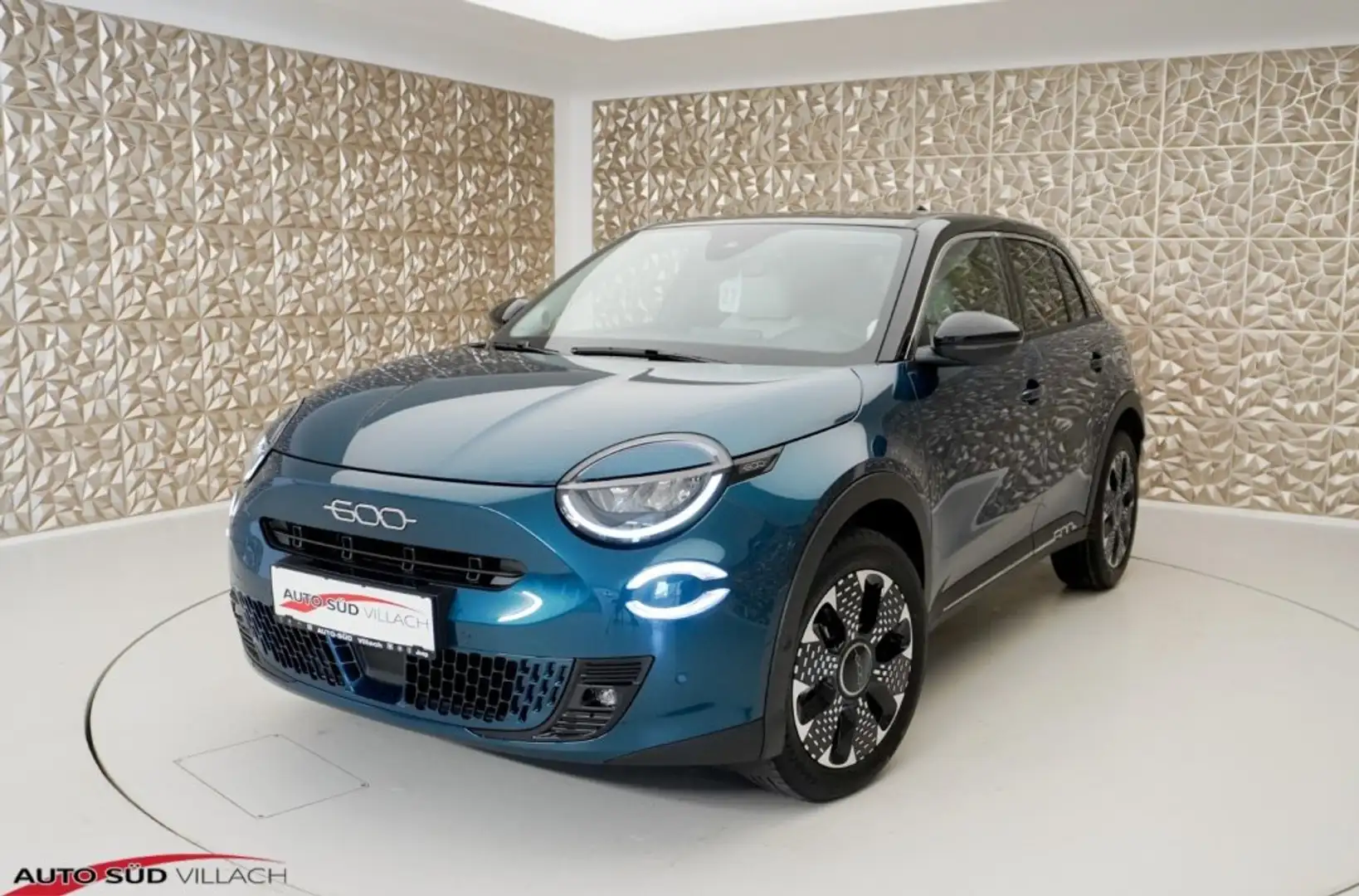 Fiat 600 Hybrid LA PRIMA  110 Schwarz - 1