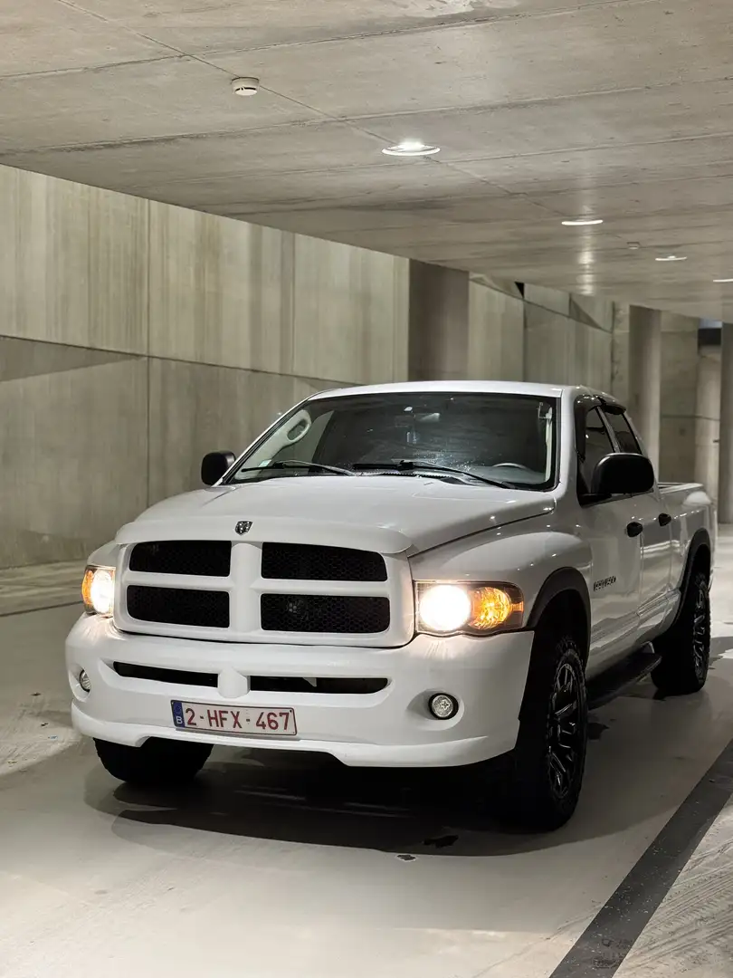 Dodge RAM Wit - 1