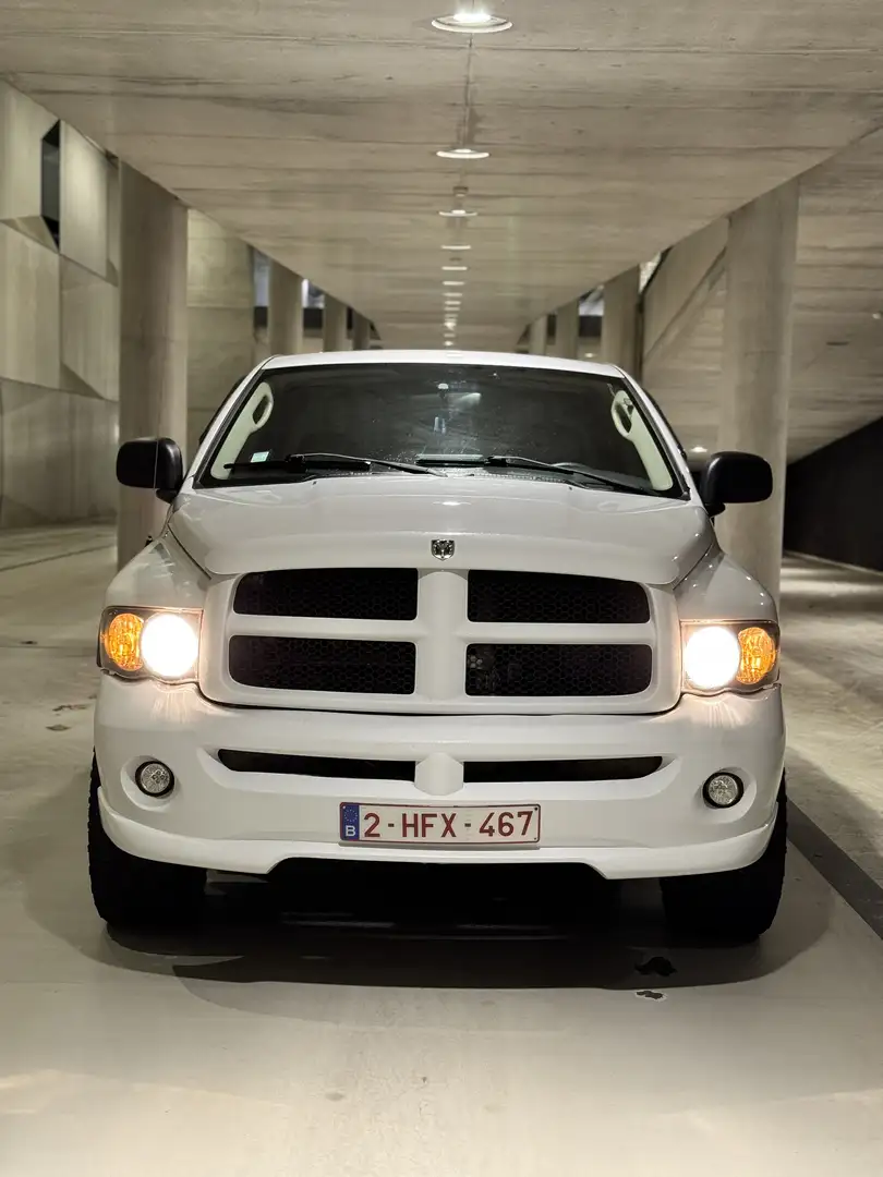 Dodge RAM Wit - 2