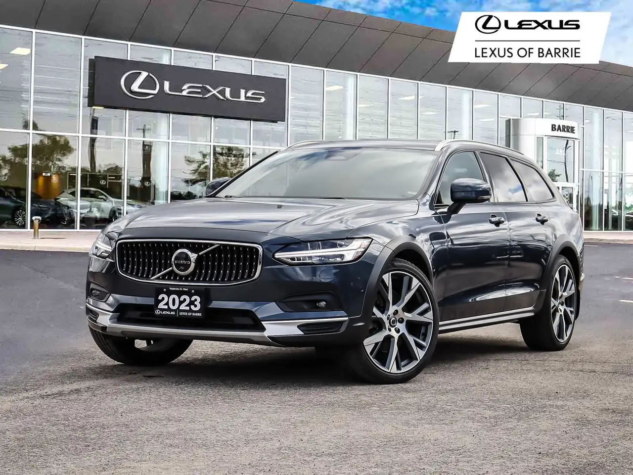 2023 Volvo V90 Cross Country