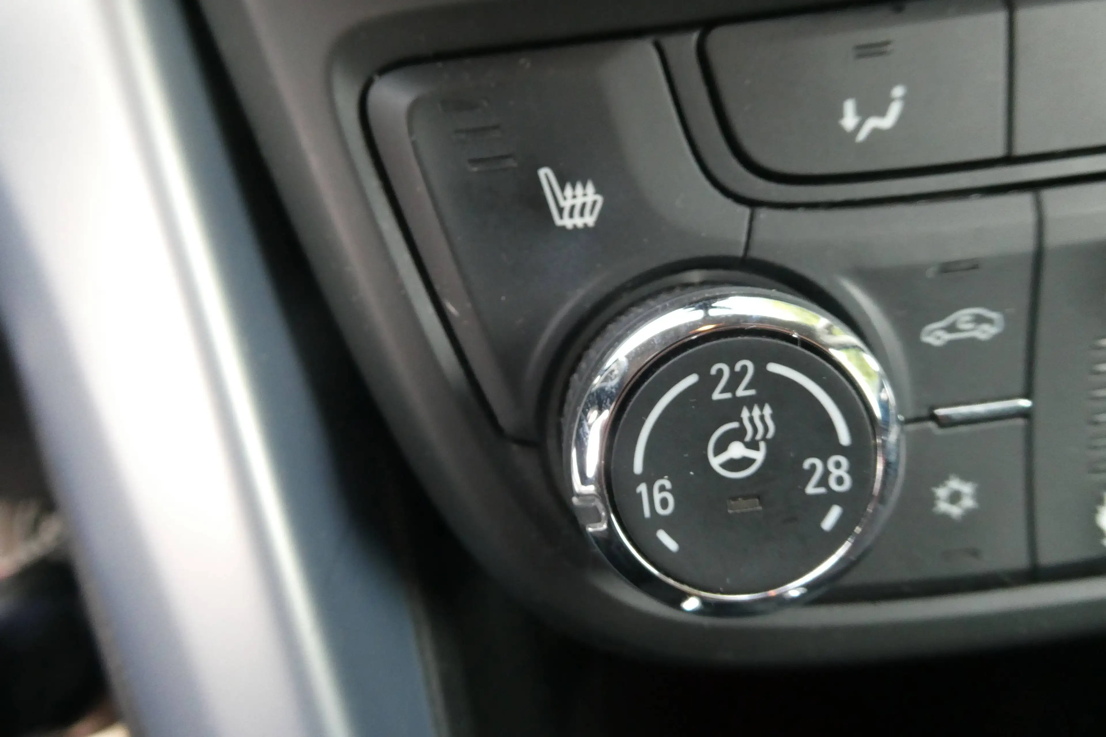 Opel Zafira Tourer Zafira 1.4 Turbo ecoFLEX TÜV "09/2028" — photo 13