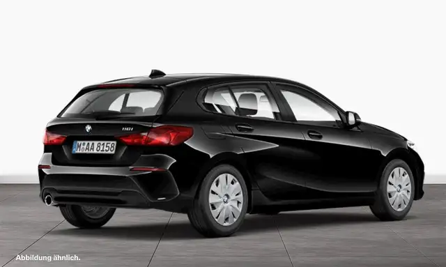 BMW 1 Series view 2