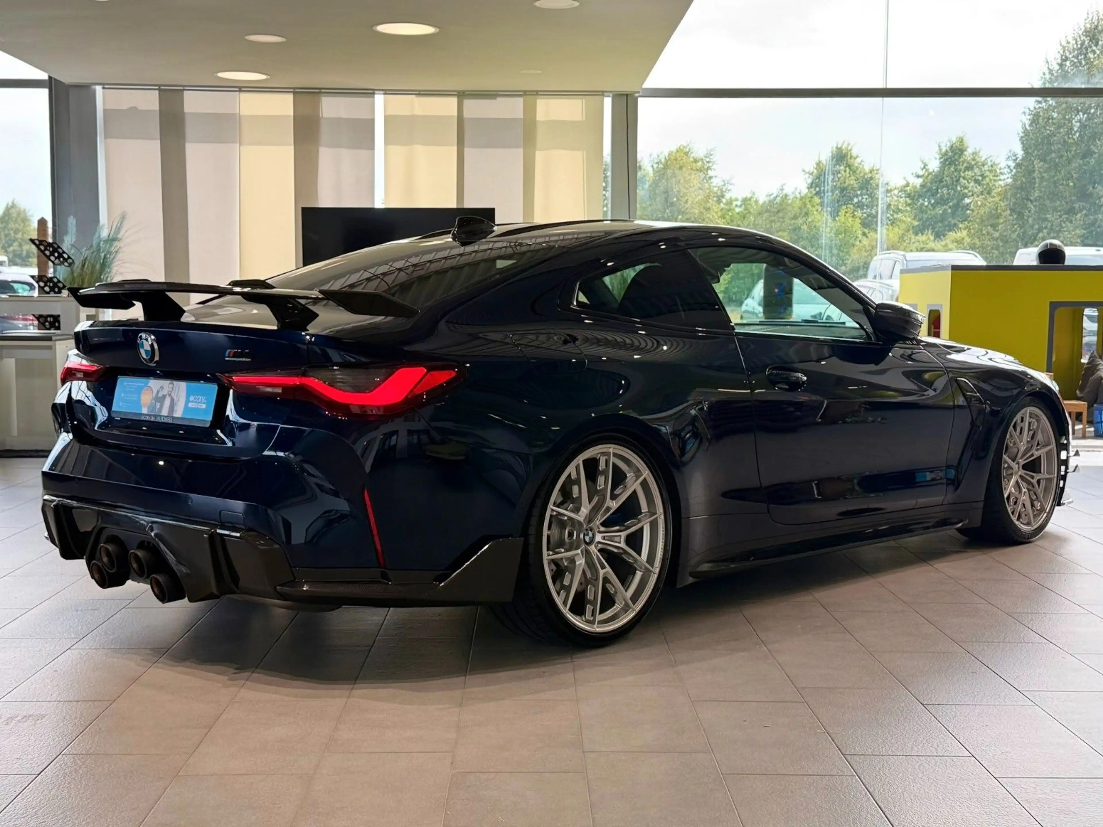 BMW M4 Coupe xDrive Competition*Sitzbel.*Carbon*HUD* — photo 9