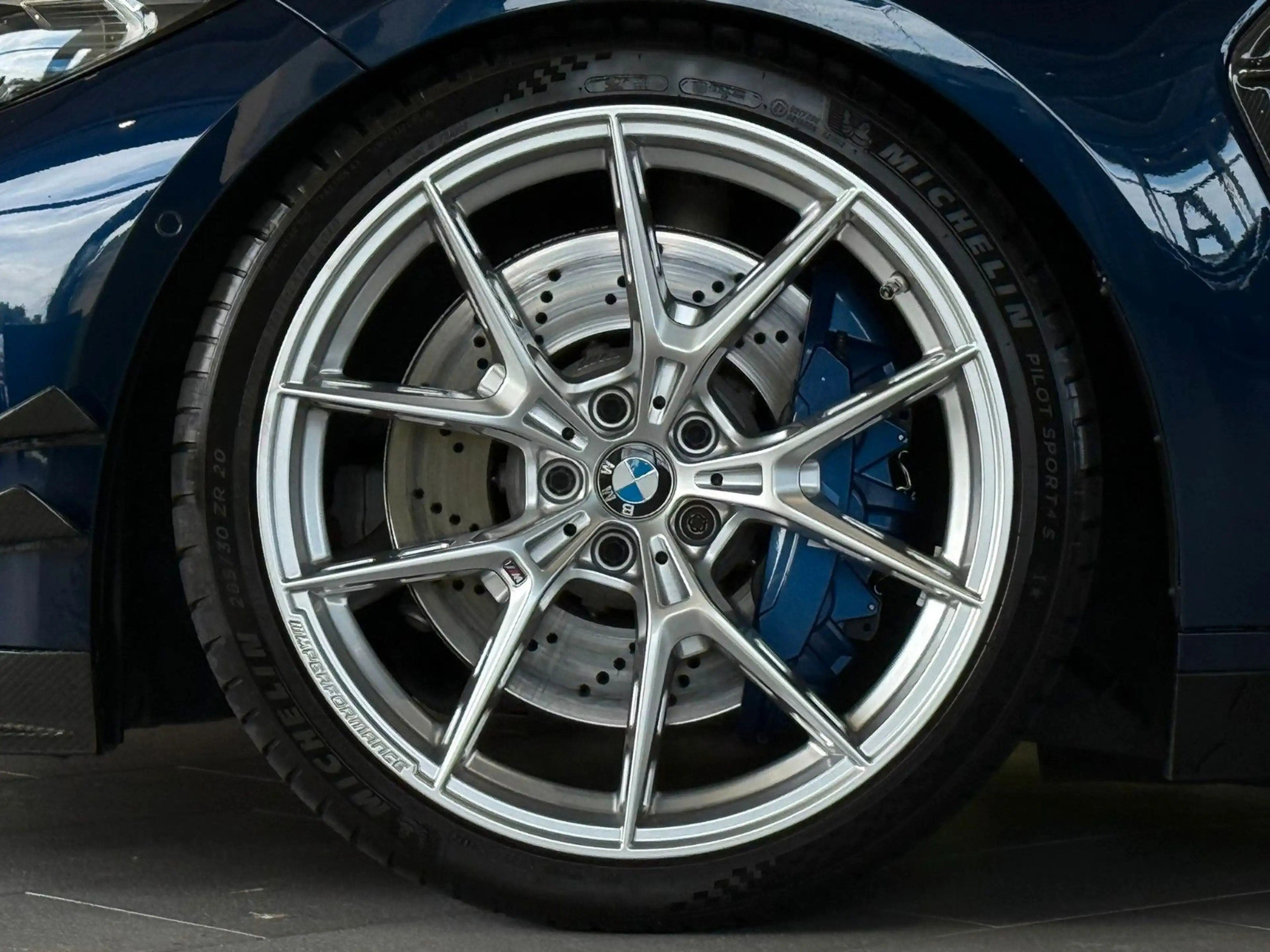 BMW M4 Coupe xDrive Competition*Sitzbel.*Carbon*HUD* — photo 3