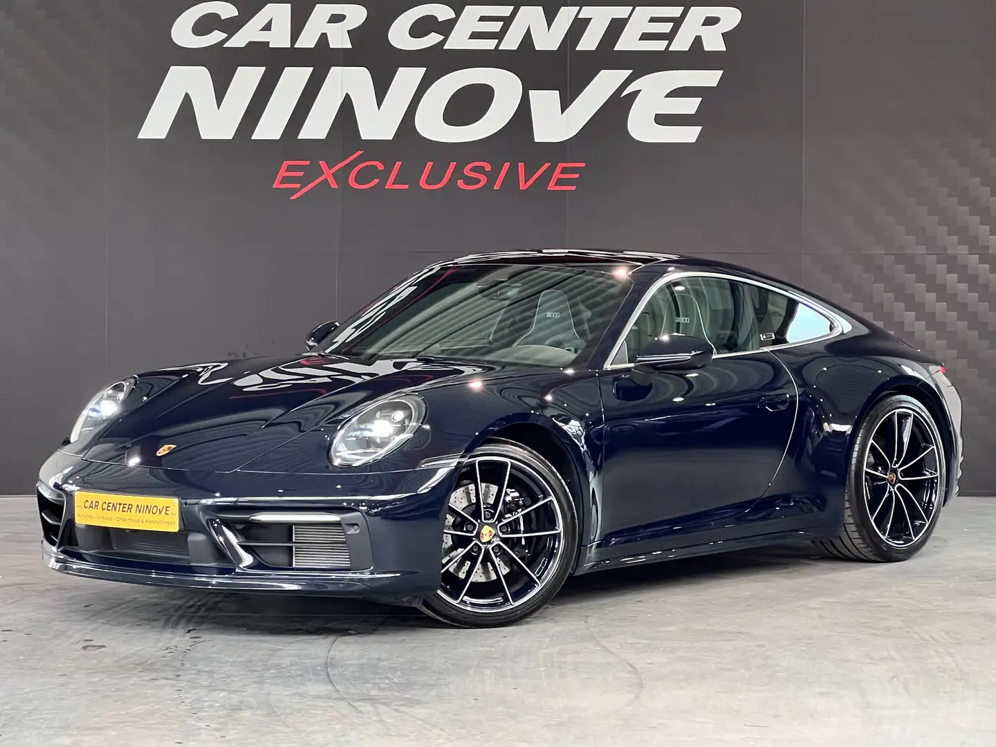 Porsche 992 911 Carrera 4S  Jacky Ickx  Belgian Legend Edition Blauw - 1