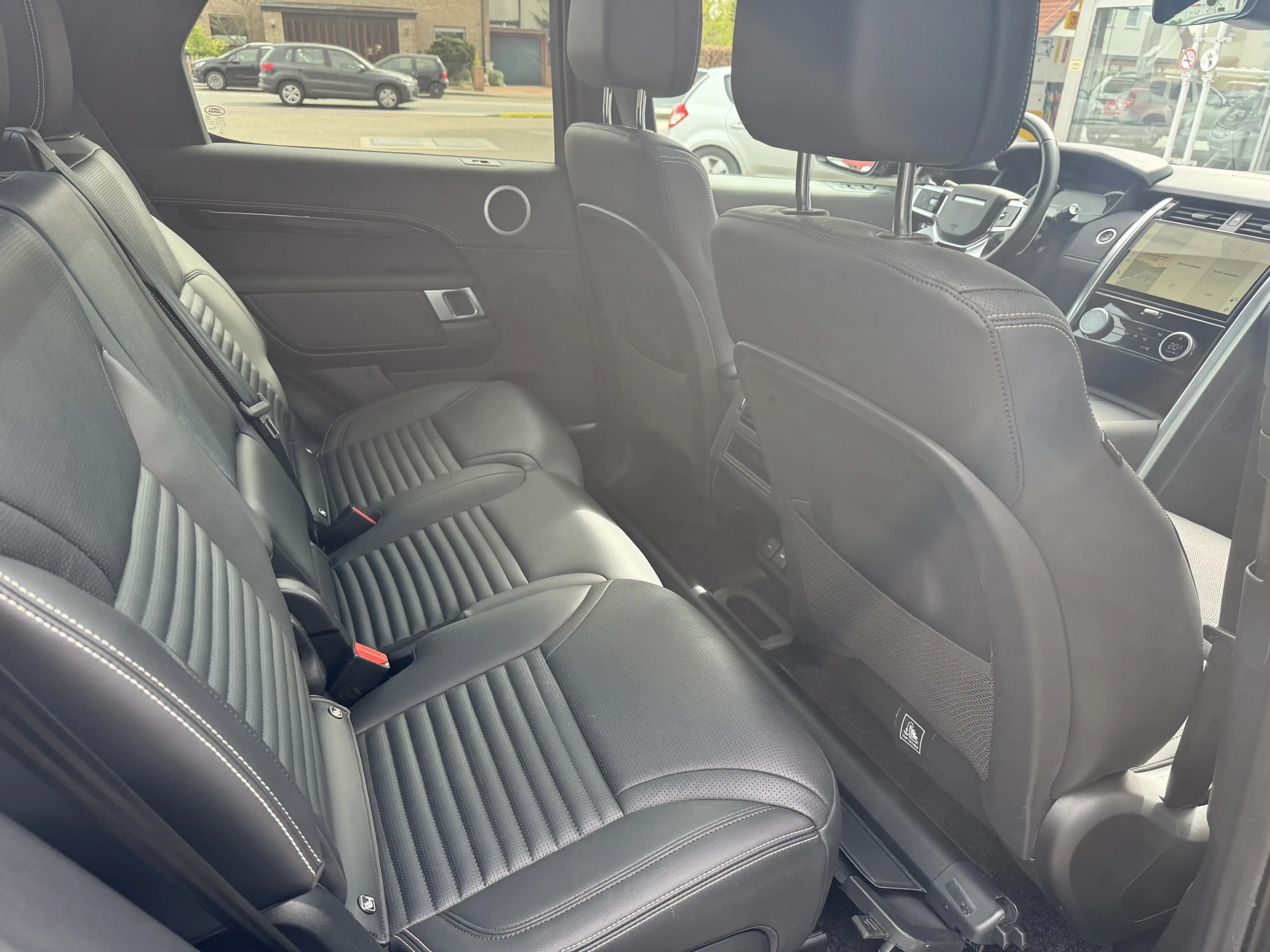 Land Rover Discovery 7Sitze Pano 21 AHK — photo 7
