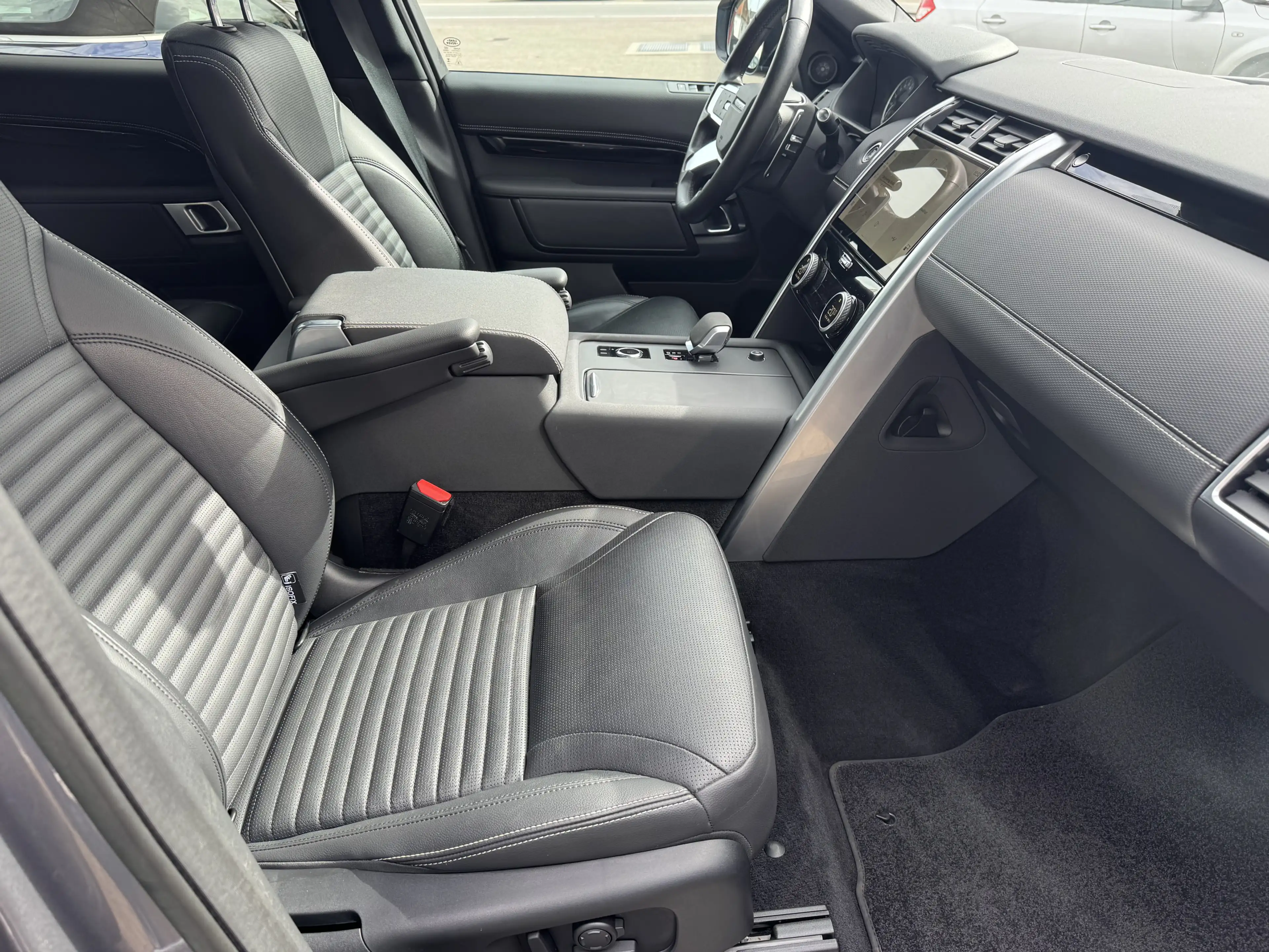 Land Rover Discovery 7Sitze Pano 21 AHK — photo 6