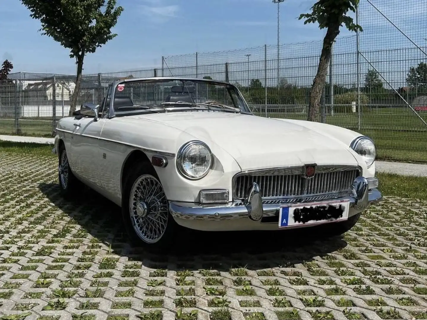 MG MGB Weiß - 2