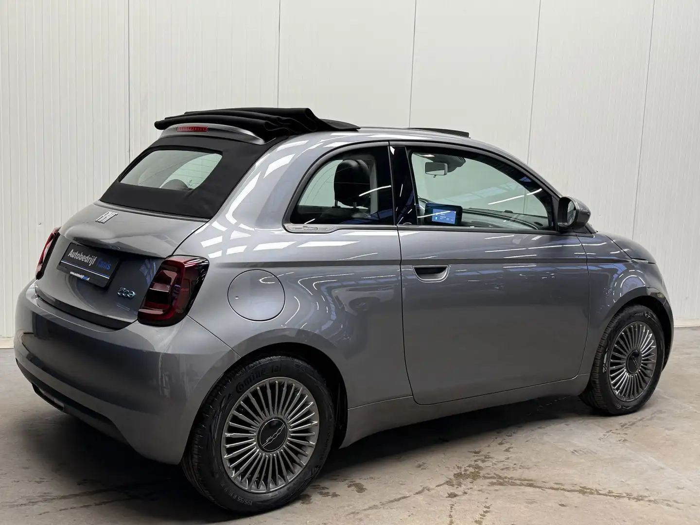 Fiat 500e C Icon 42 kWh Cabriolet NAVIGATIE-AIRCO/ECC-LMV-CR Grijs - 2