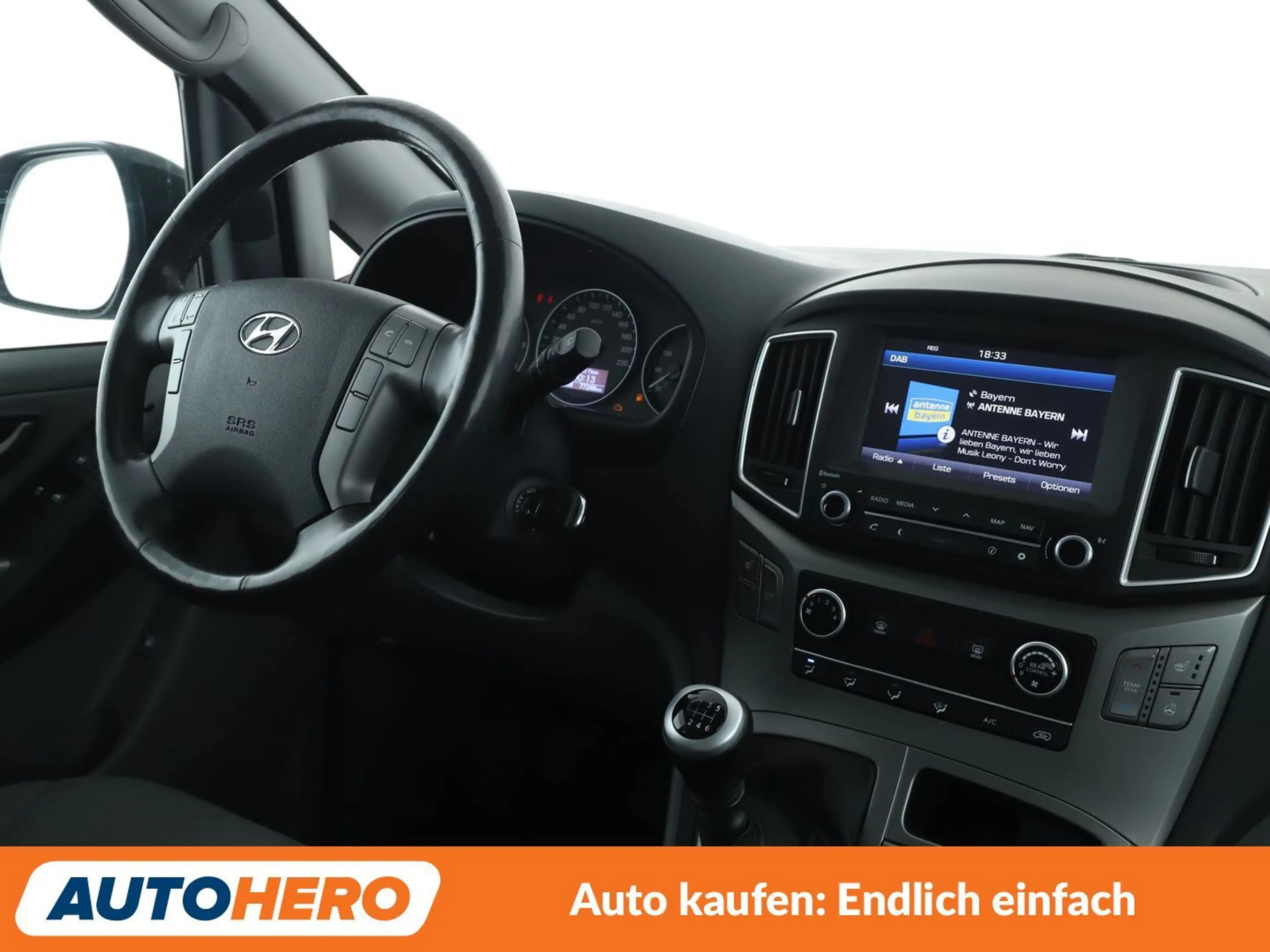 Hyundai H-1 2.5 CRDi Travel Trend*NAVI*CAM*PDC*SHZ*AHK* — photo 13