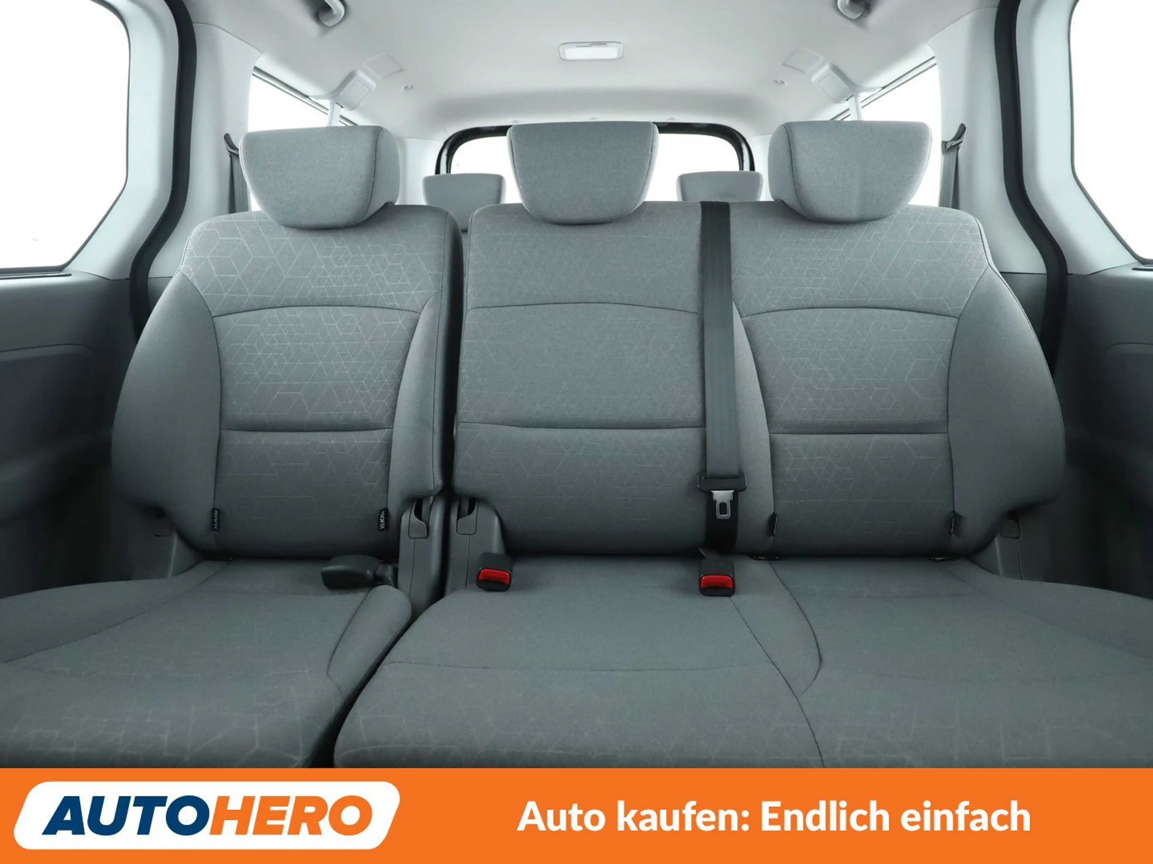 Hyundai H-1 2.5 CRDi Travel Trend*NAVI*CAM*PDC*SHZ*AHK* — photo 15