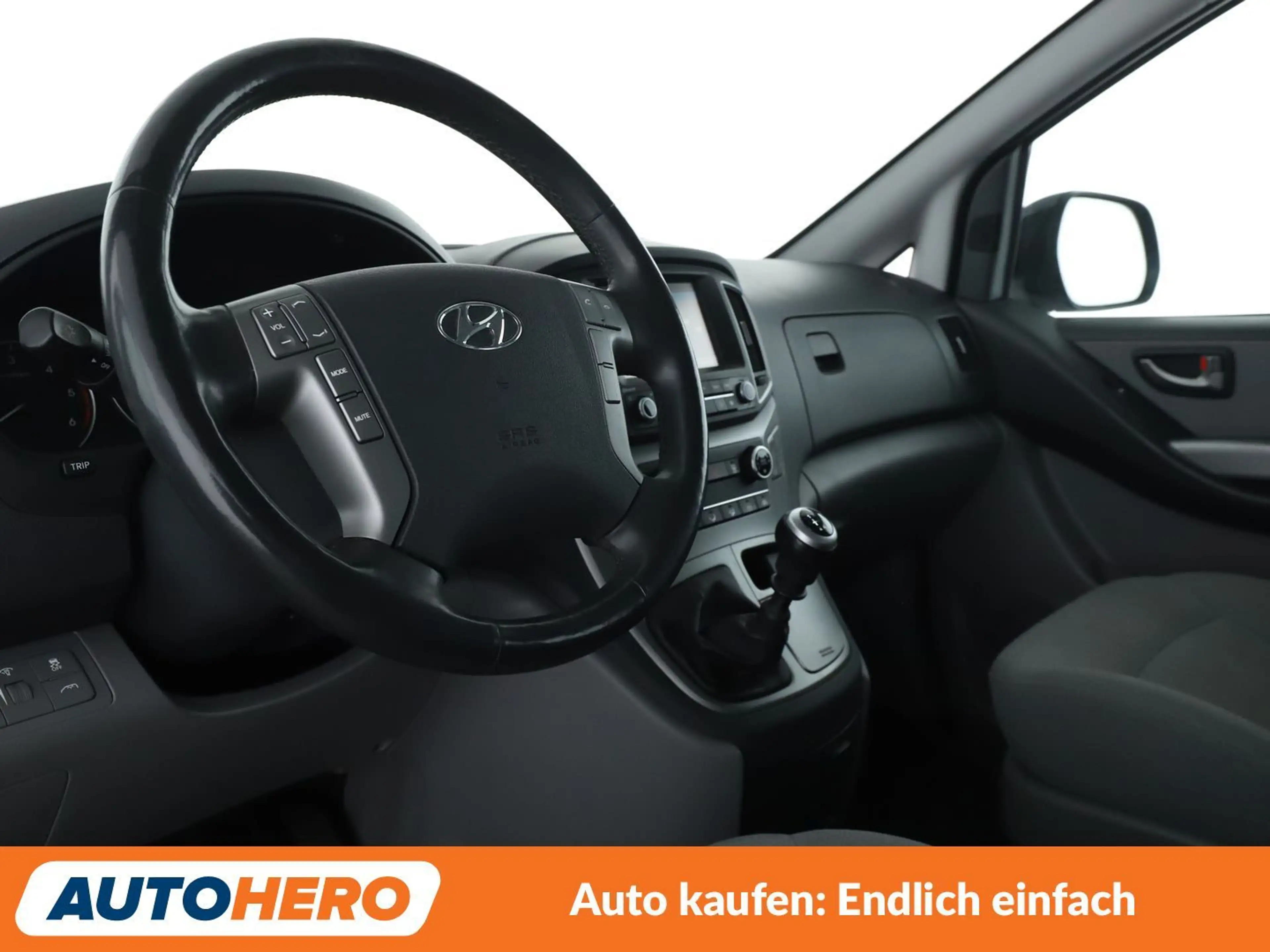 Hyundai H-1 2.5 CRDi Travel Trend*NAVI*CAM*PDC*SHZ*AHK* — photo 11