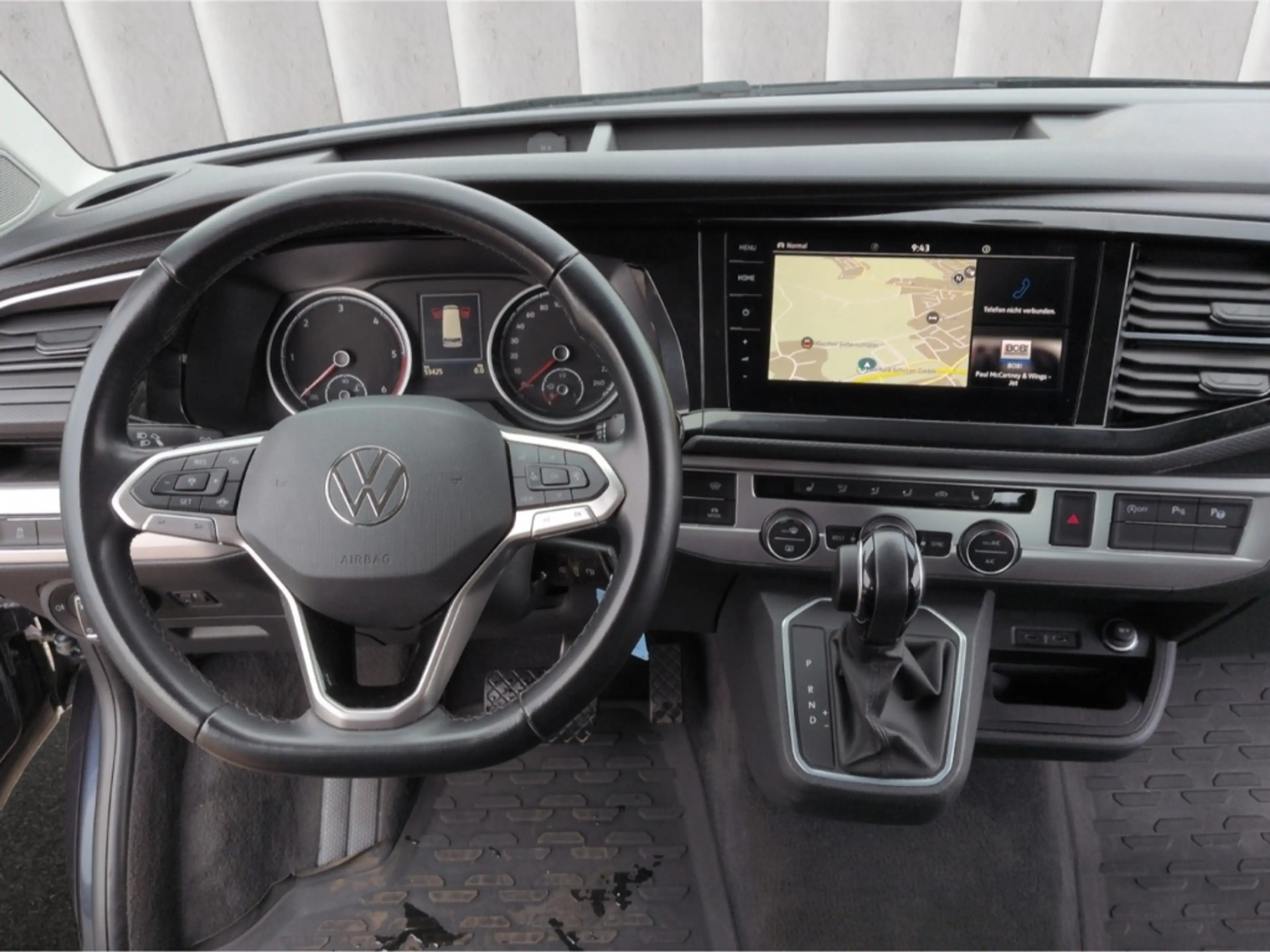 Volkswagen T6.1 Multivan 4Mot 204PS*StandHzg AHK ACC R-Kam — photo 6