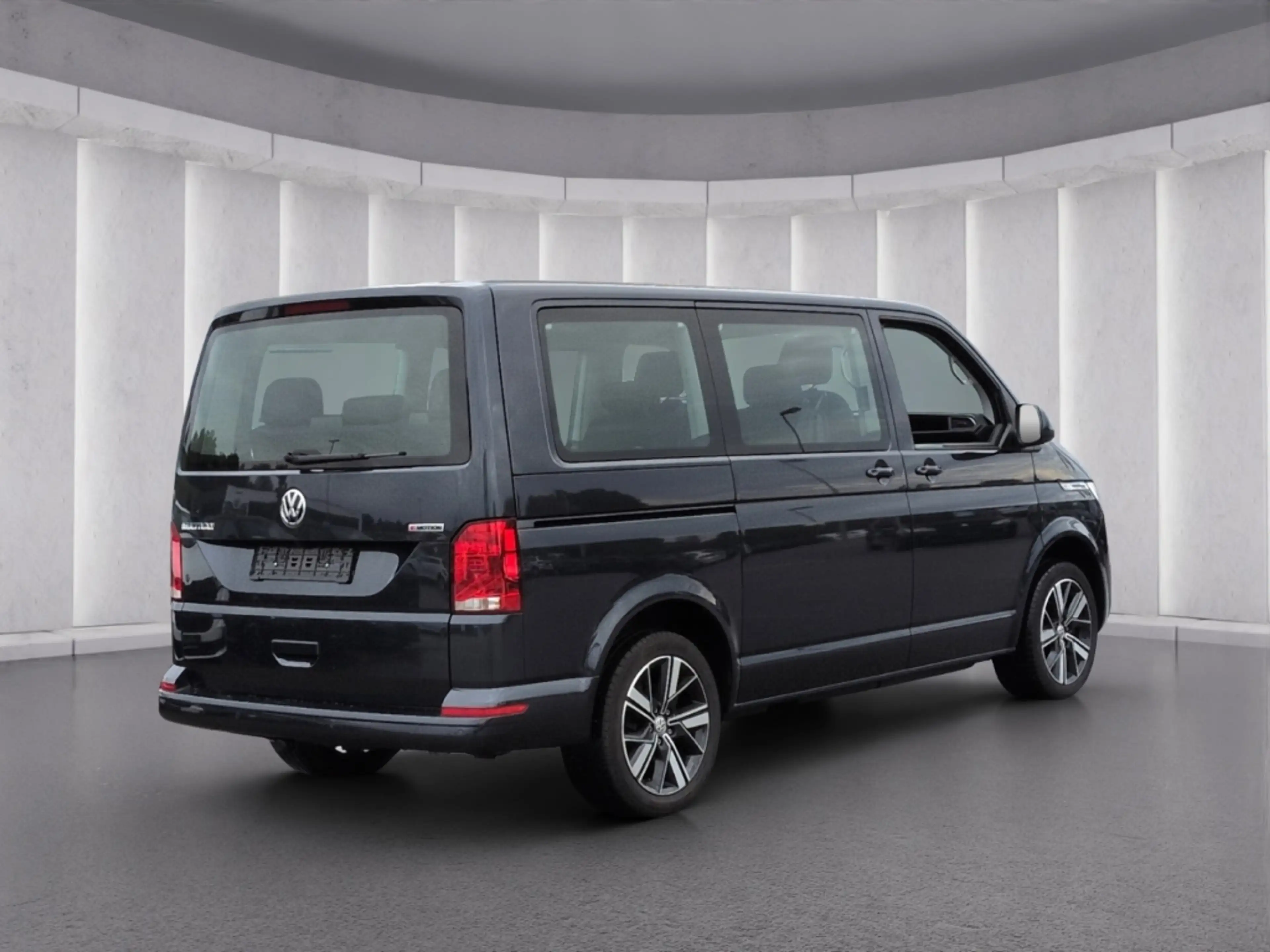 Volkswagen T6.1 Multivan 4Mot 204PS*StandHzg AHK ACC R-Kam — photo 4