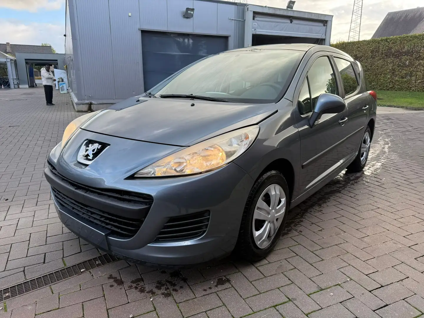 Peugeot 207 207 SW 1.4i Active GARANTIE 1 AN/JAAR Gris - 1