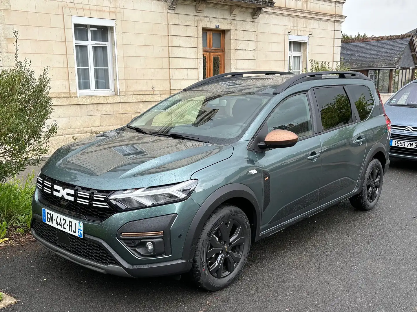 Dacia Jogger 1.0 TCe 110 ch – EXTREME + Vert - 1