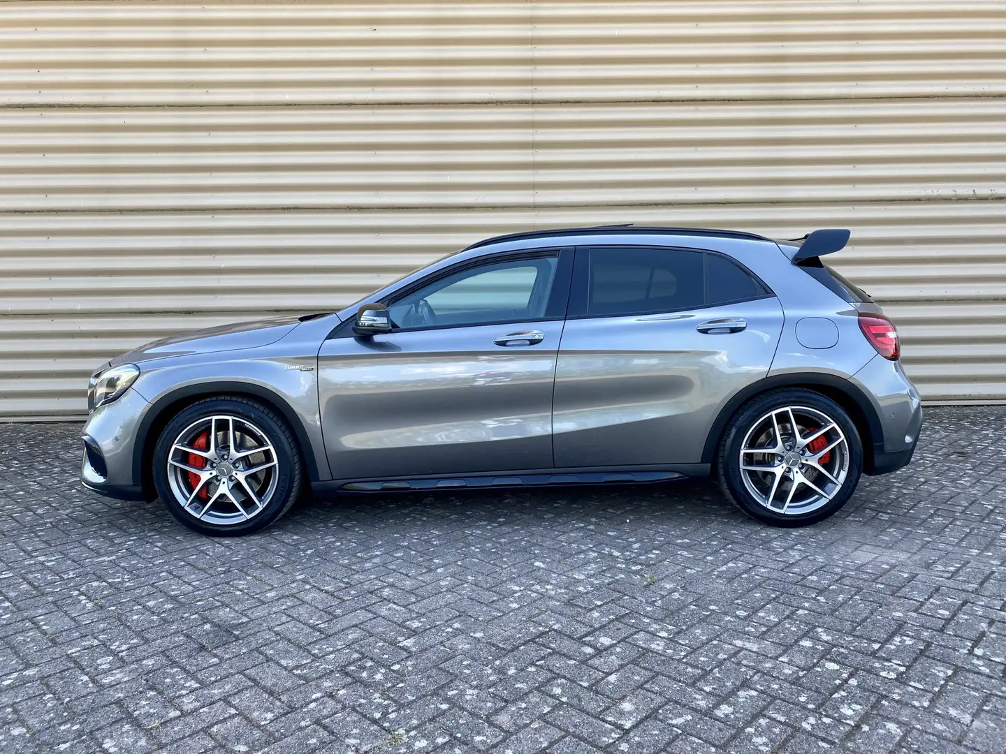 Mercedes-Benz GLA 45 AMG 4MATIC Premium Plus [ Full option,nieuwstaat,deale Grijs - 2