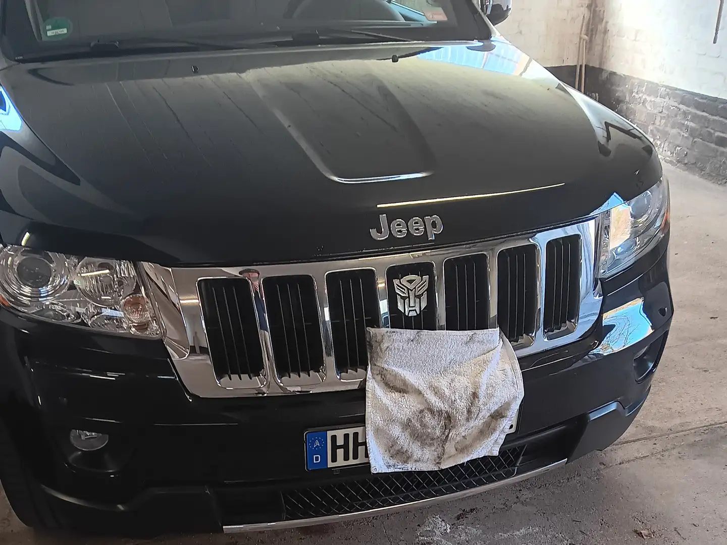 Jeep Grand Cherokee Grand+Cherokee+5.7+V8+HEMI+Overland Černá - 2