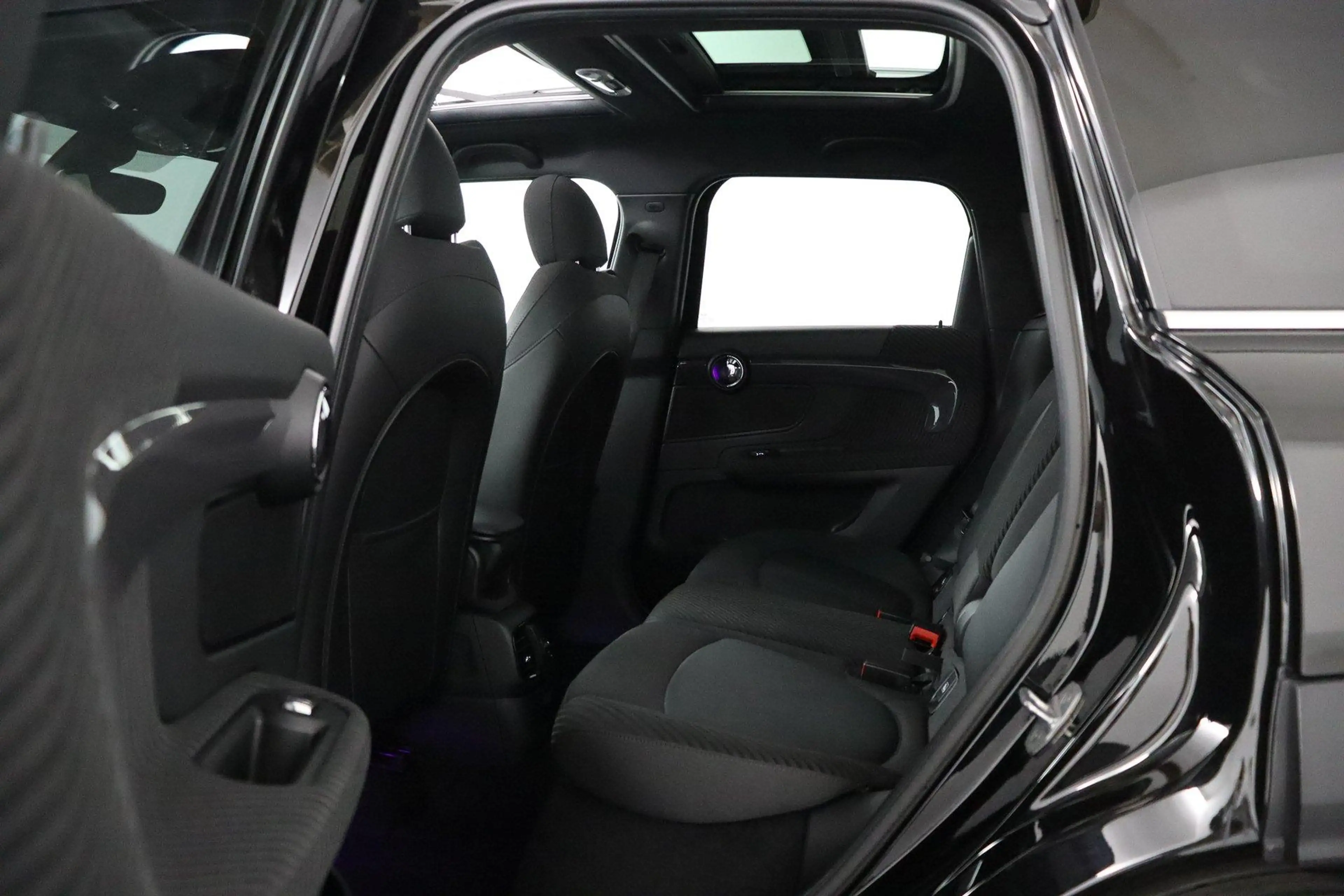 MINI Cooper SE Countryman 1.5 ALL4 JCW Pakket | Comfort Access | Panoramadak — photo 15