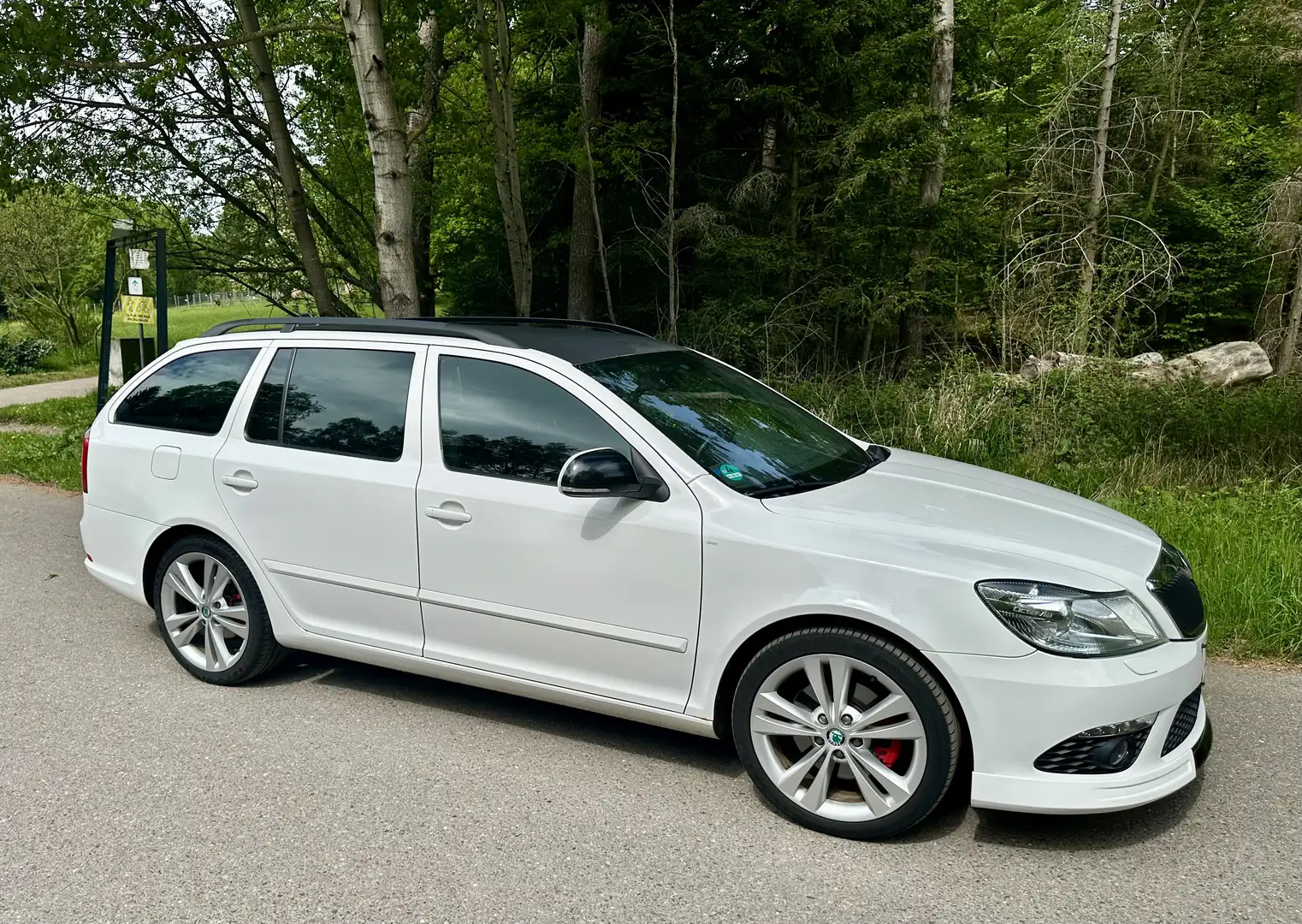 Skoda Octavia RS - 10.500€ bis 25.05.- White - 2