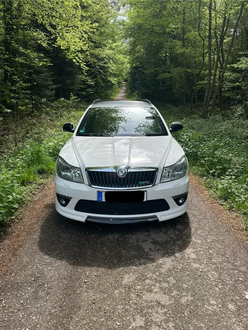 Skoda Octavia RS - 10.500€ bis 25.05.- White - 1