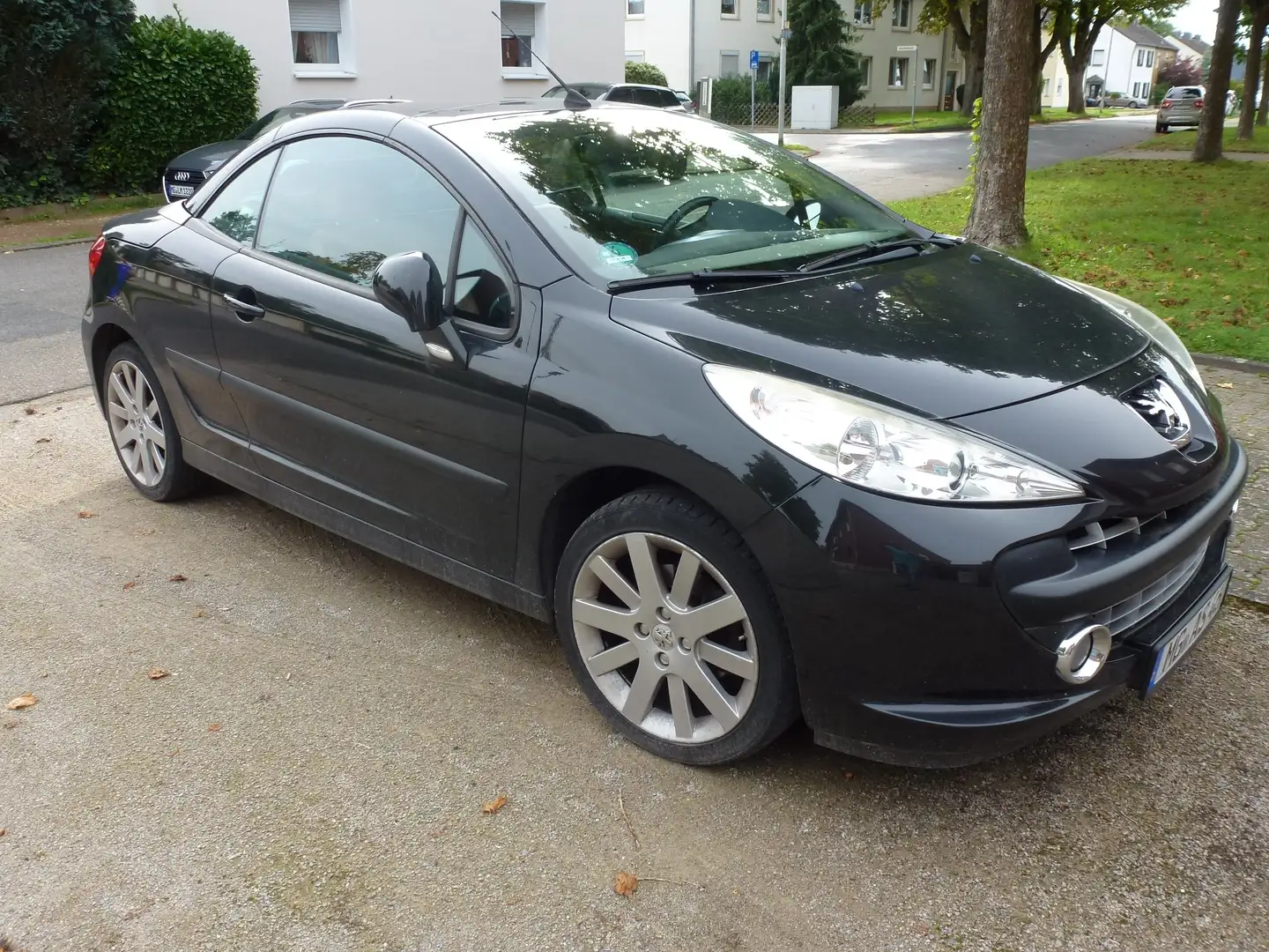 Peugeot 207 207 CC 120 VTi RC-Line Schwarz - 2