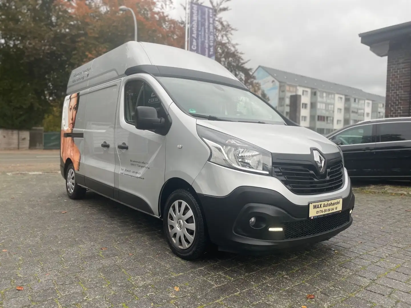 Renault Trafic Kasten L2H2 2,9t Komfort Grau - 2