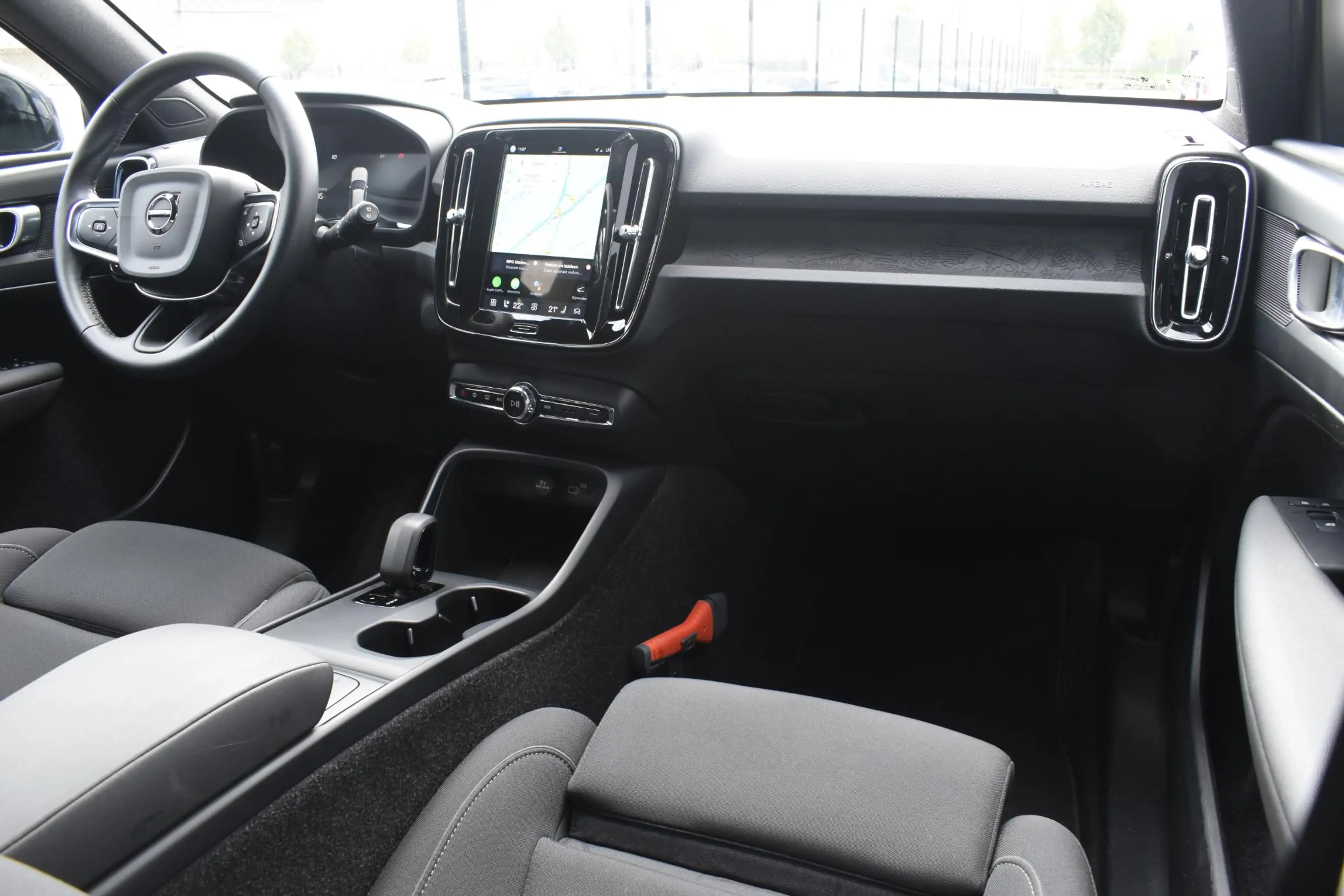 Volvo EX40 Single Motor Extended Range Plus 82 kWh / Adaptive — photo 42