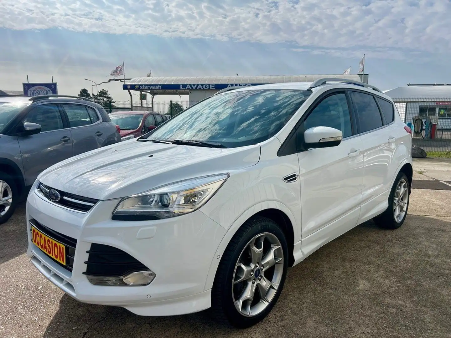 Ford Kuga 2.0 TDCI 136CH TITANIUM PACK SPORT / XENON / DISTRIBUTION NEUVE /PAS ADBLUE Weiß - 2