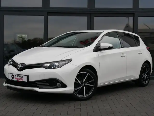 Toyota Auris Team D TEMPO NAVI Sitzhzg.