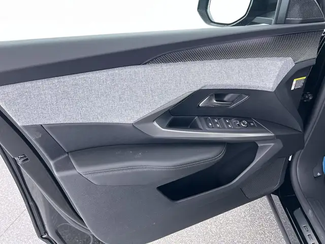 Peugeot 5008 view 11