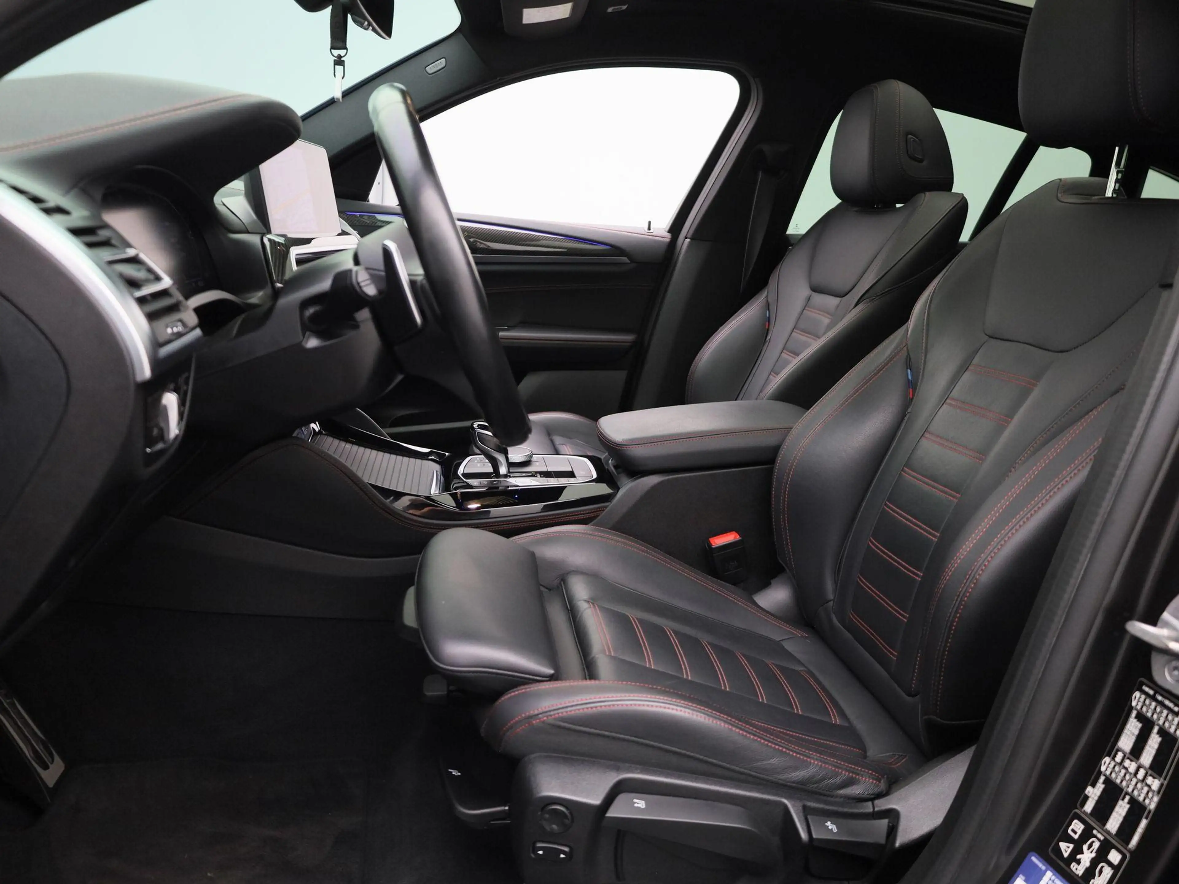 BMW X4 xDrive20i High Executive | M-Sport | Apple Carplay — photo 11