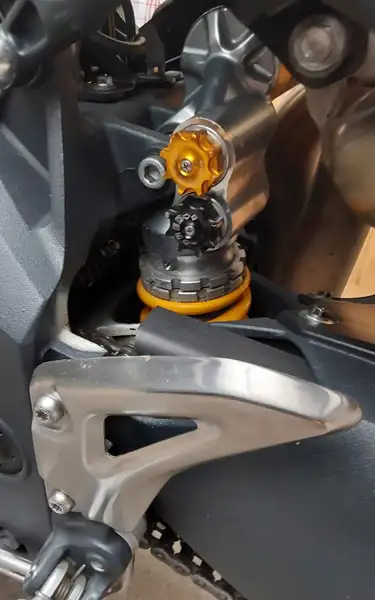 Triumph Speed Triple 1050 - foto 4