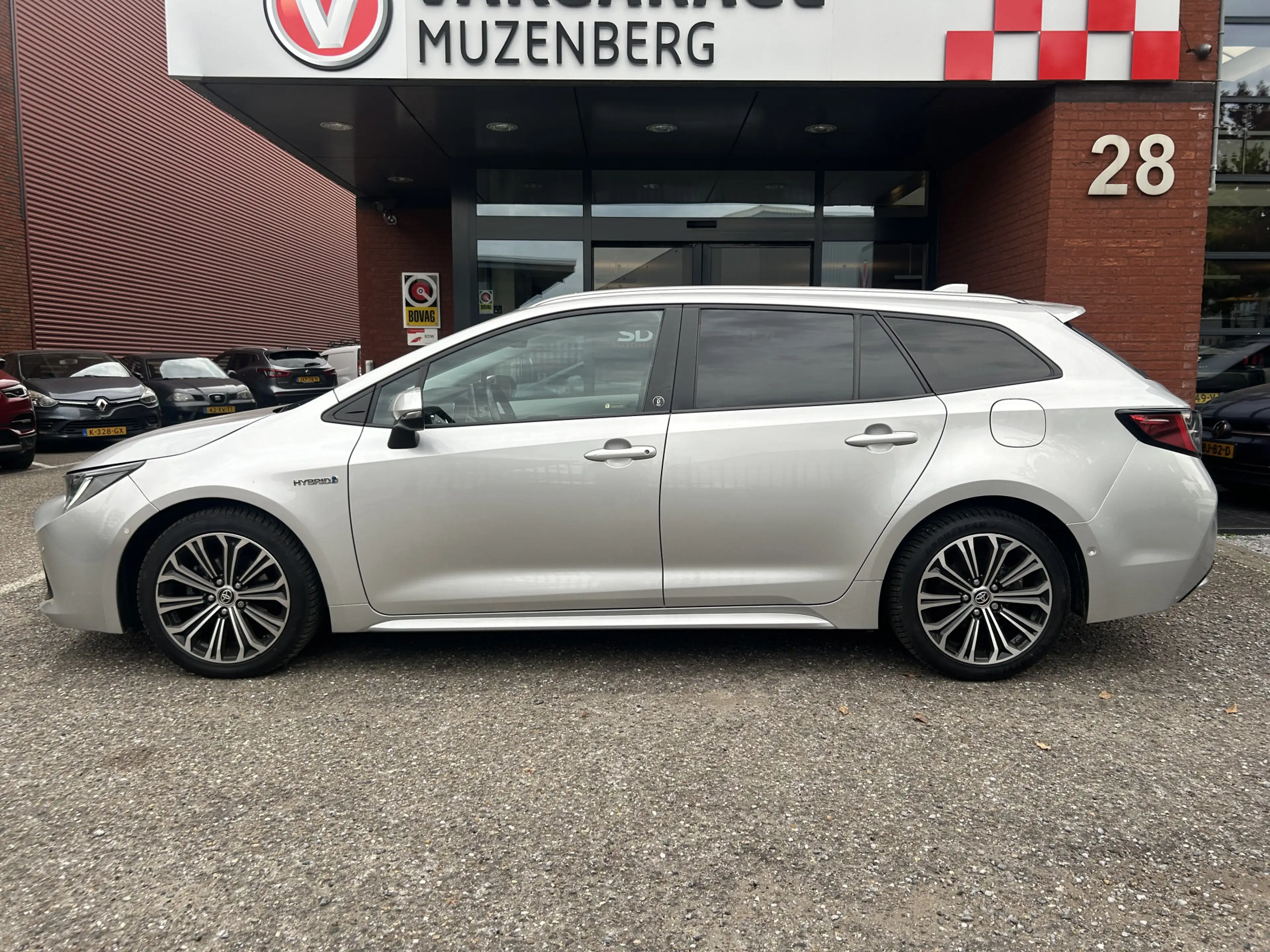 Toyota Corolla Touring Sports 1.8 Hybrid Executive // FULL LED // — photo 4