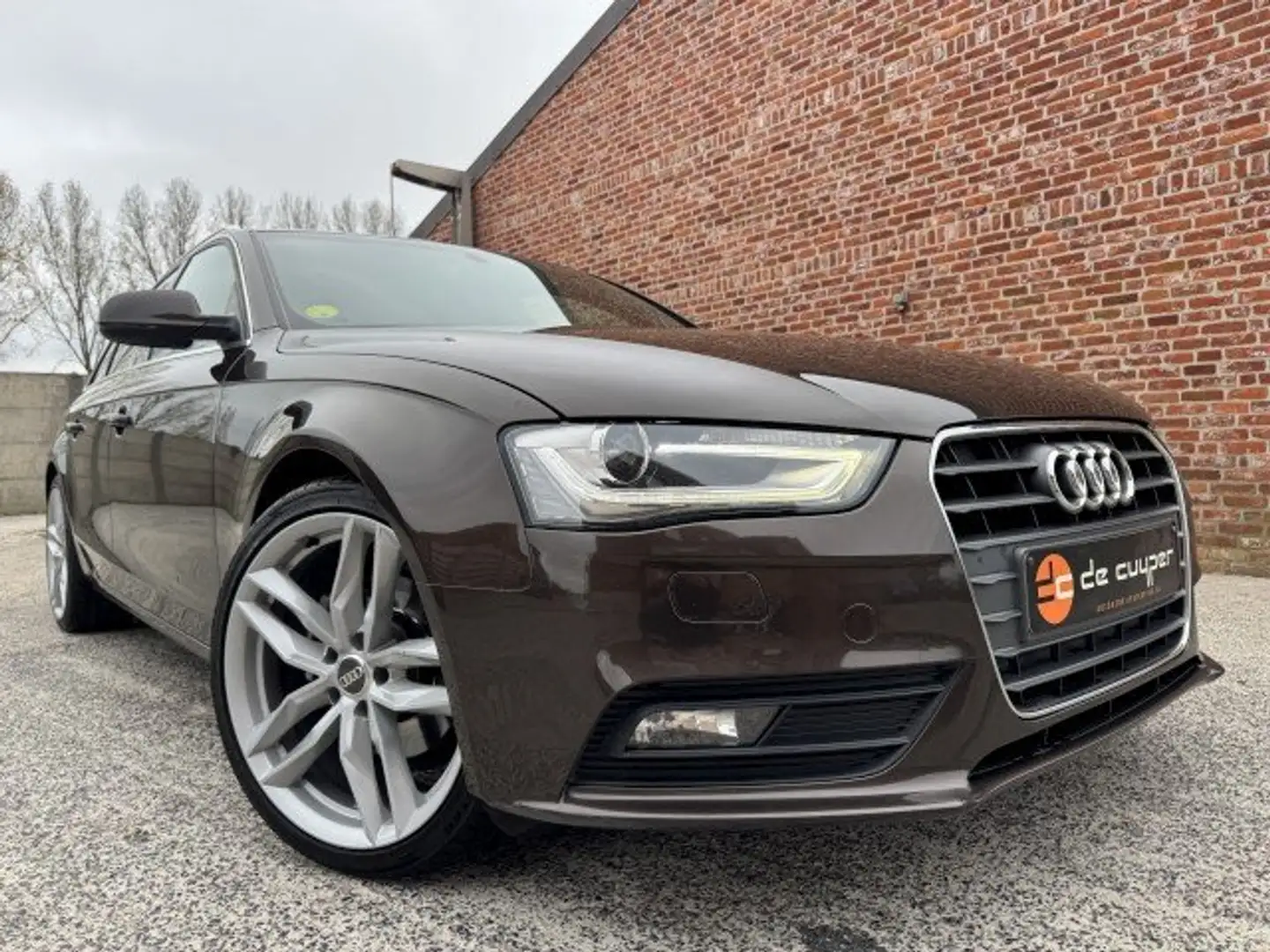 Audi A4 Audi a4 a"NIEUWSTAAT"Navi/xenon/pano/leder/oh-boek Bruin - 1