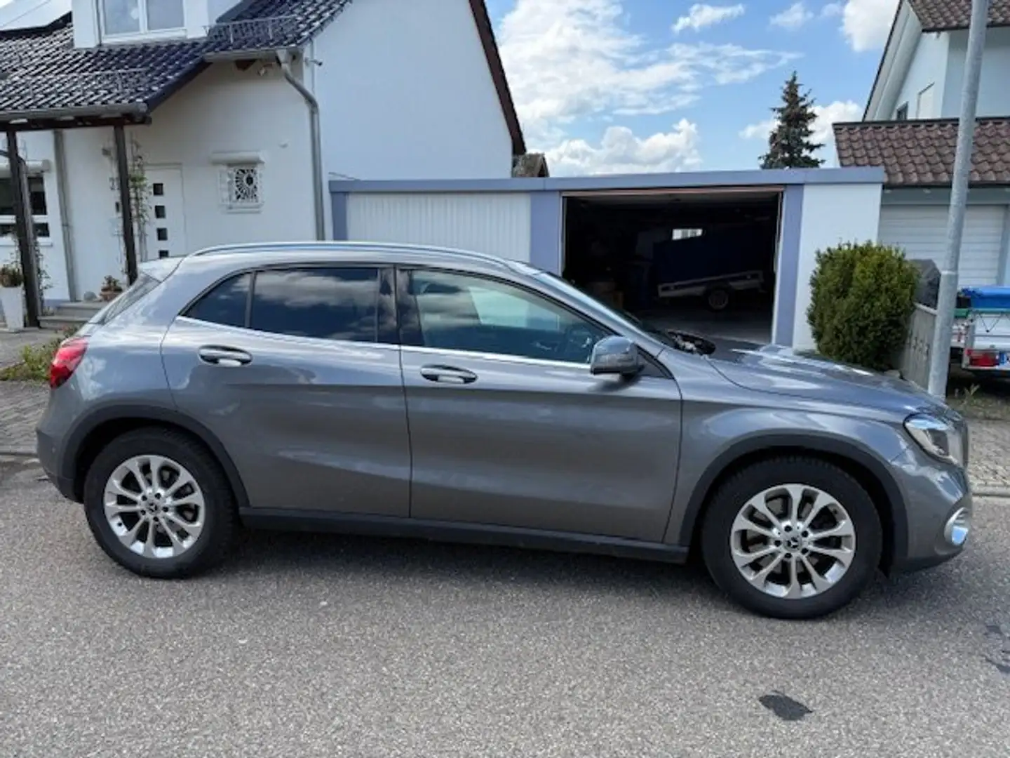 Mercedes-Benz GLA 250 GLA 250 4Matic 7G-DCT Urban Grigio - 2