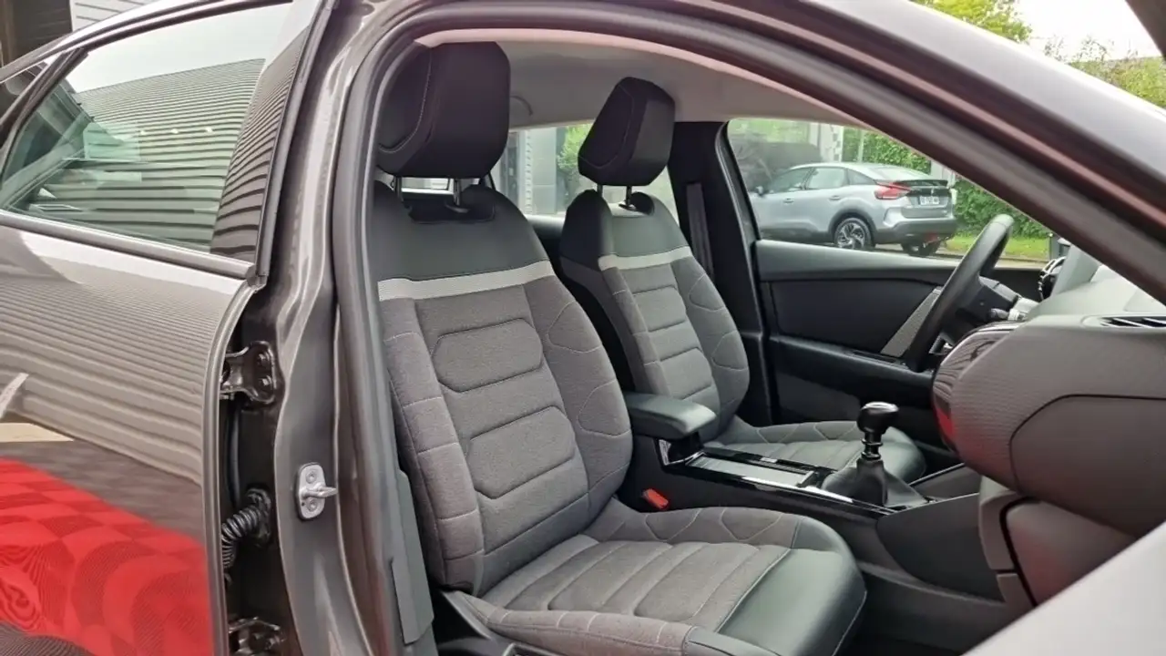 Citroen C4 Berline — photo 8