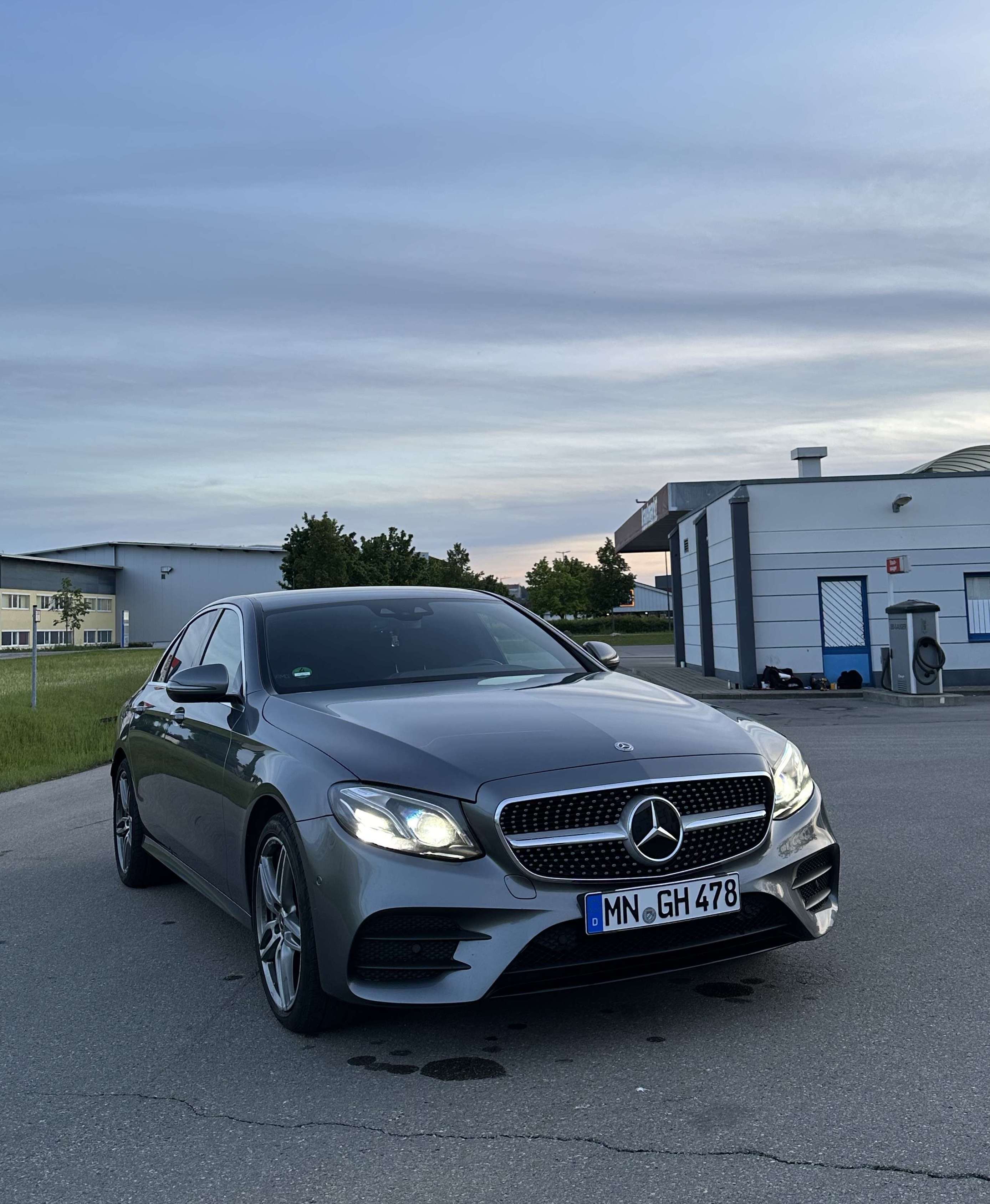 Second hand Mercedes Benz E-Class 