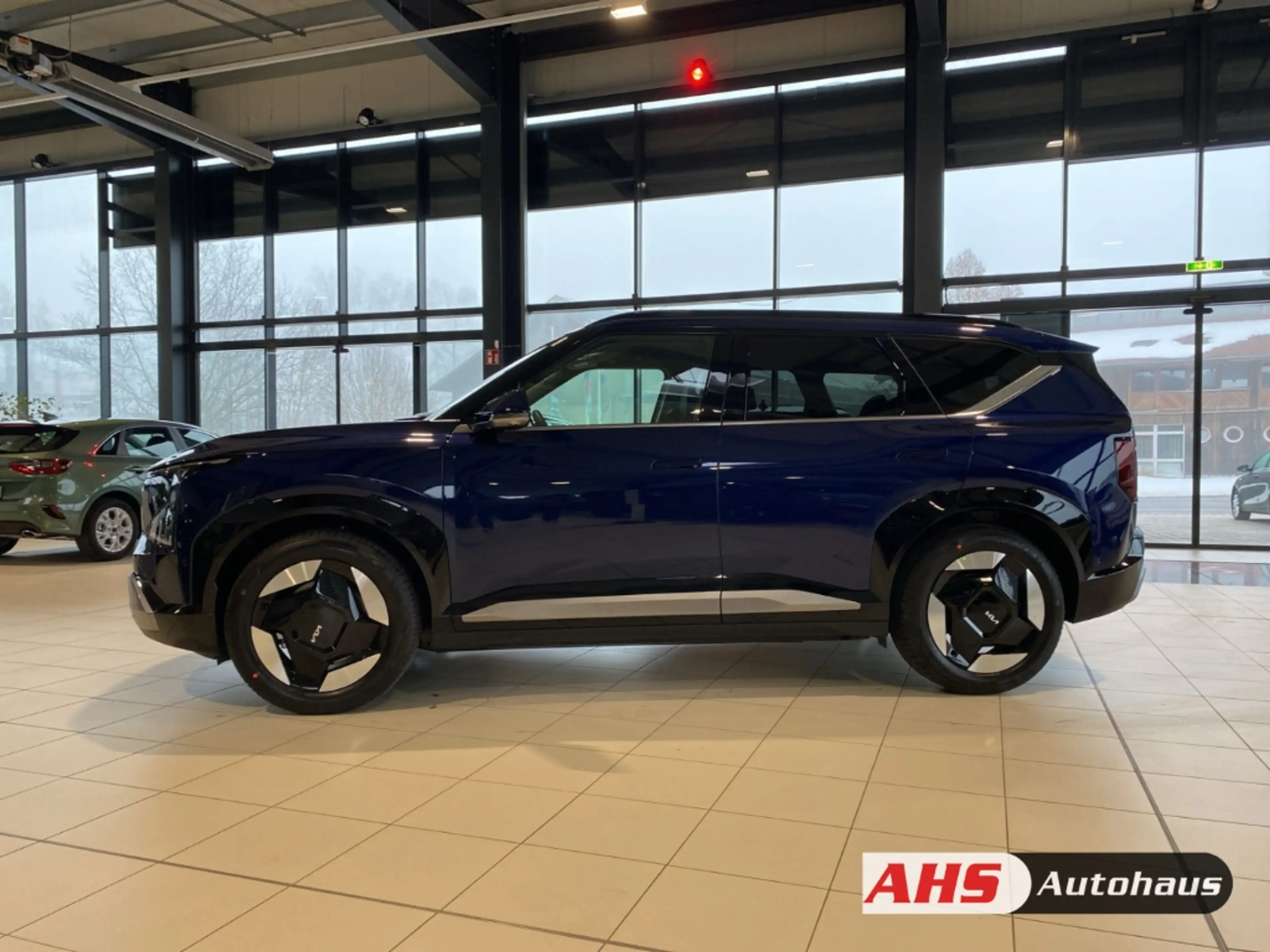 Kia EV5 160 kW Earth 81,4 Kwh LED 360 Grad Kamera Totwinke — photo 3