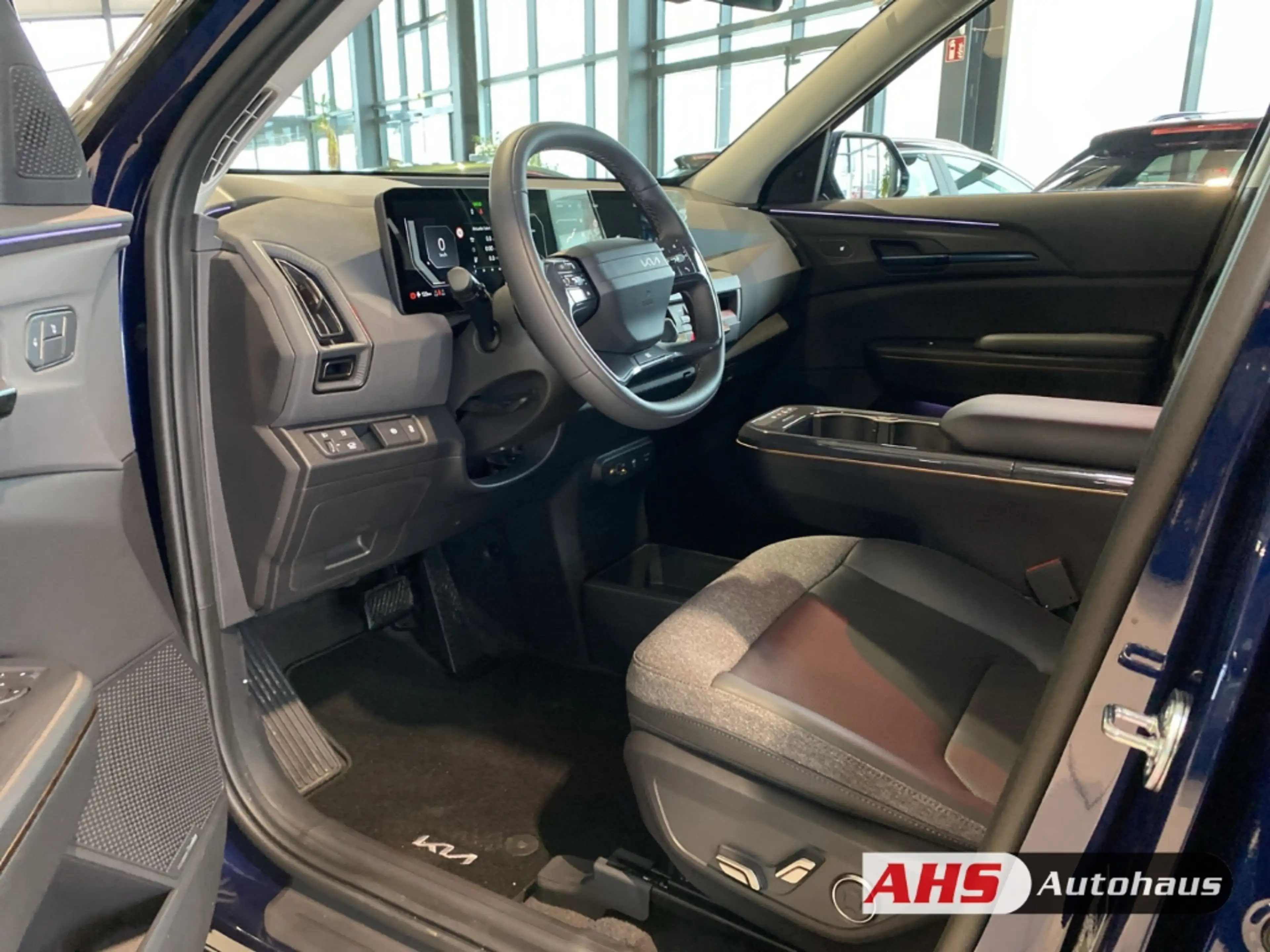Kia EV5 160 kW Earth 81,4 Kwh LED 360 Grad Kamera Totwinke — photo 8