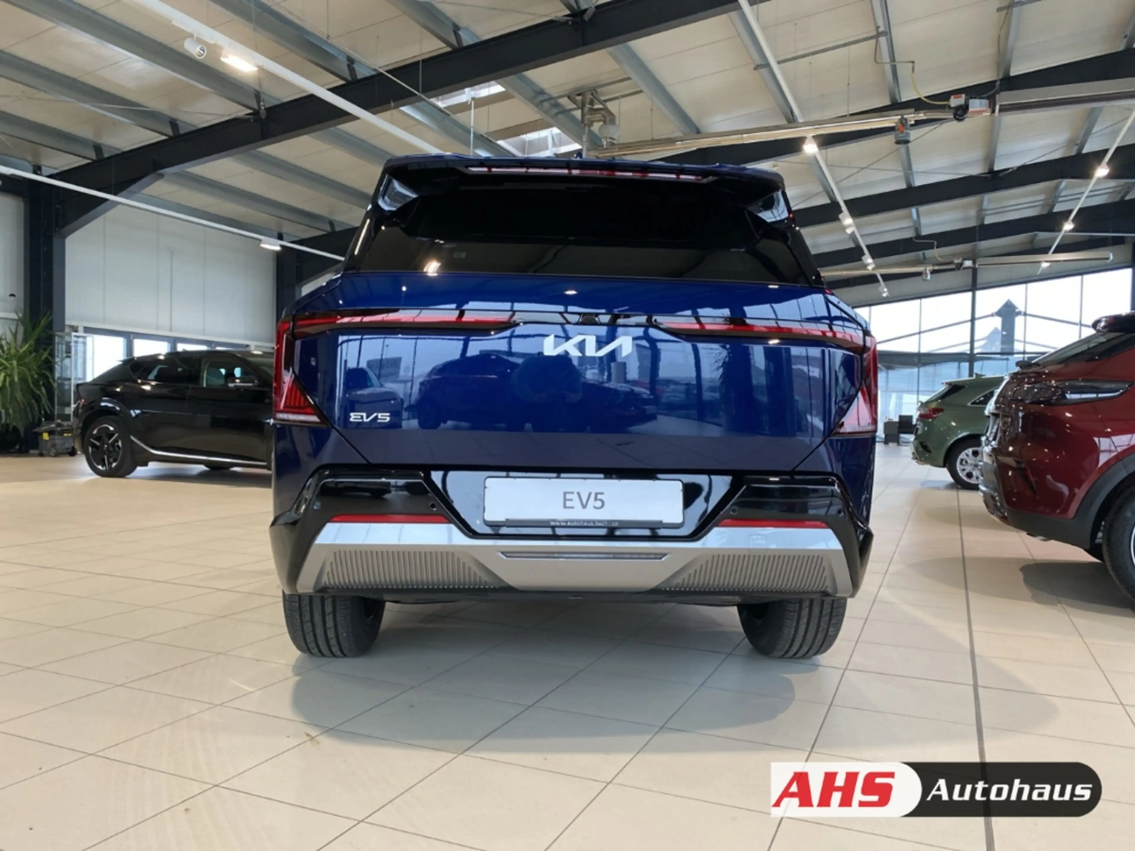 Kia EV5 160 kW Earth 81,4 Kwh LED 360 Grad Kamera Totwinke — photo 5