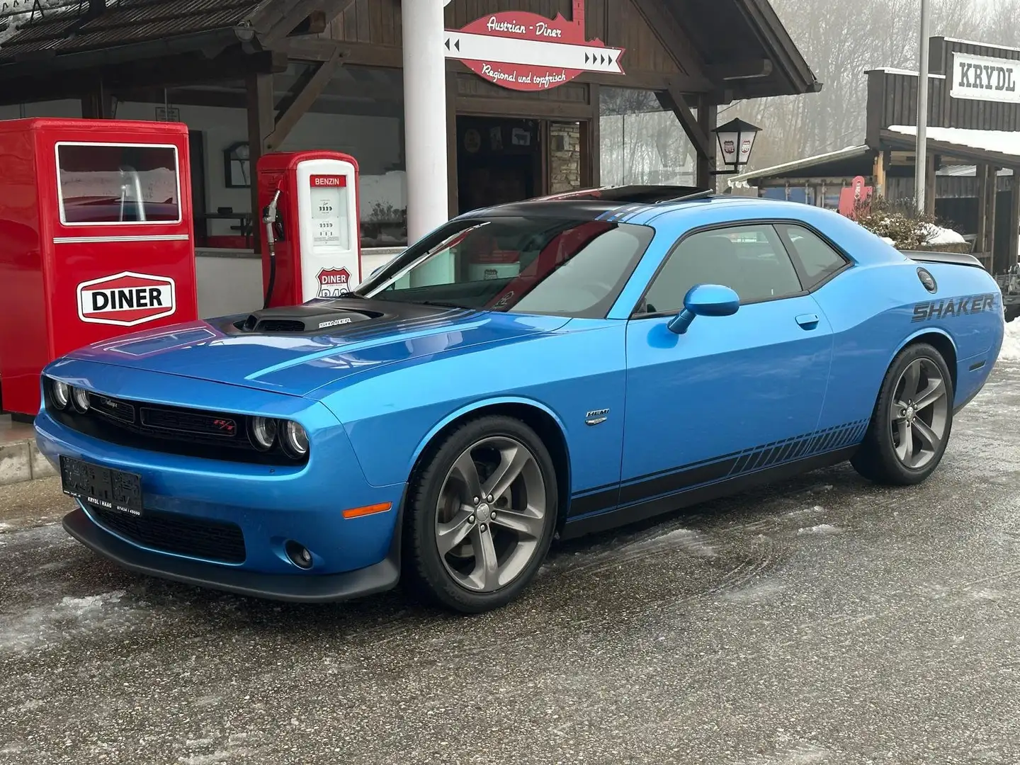Dodge Challenger 5,7 Hemi V8 Aut. Shaker Blau - 1