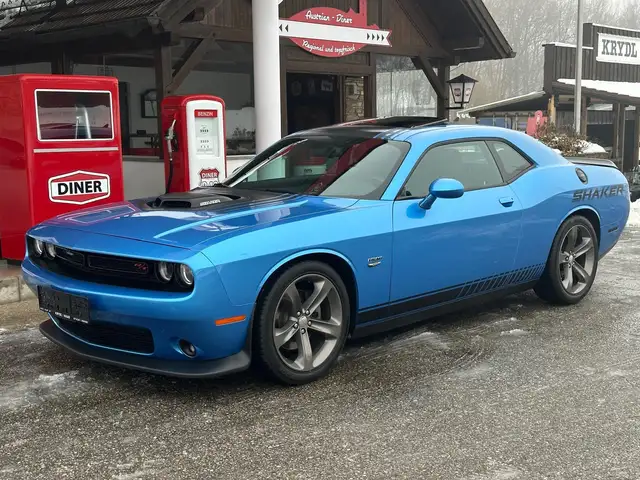 Dodge Challenger 5,7 Hemi V8 Aut. Shaker