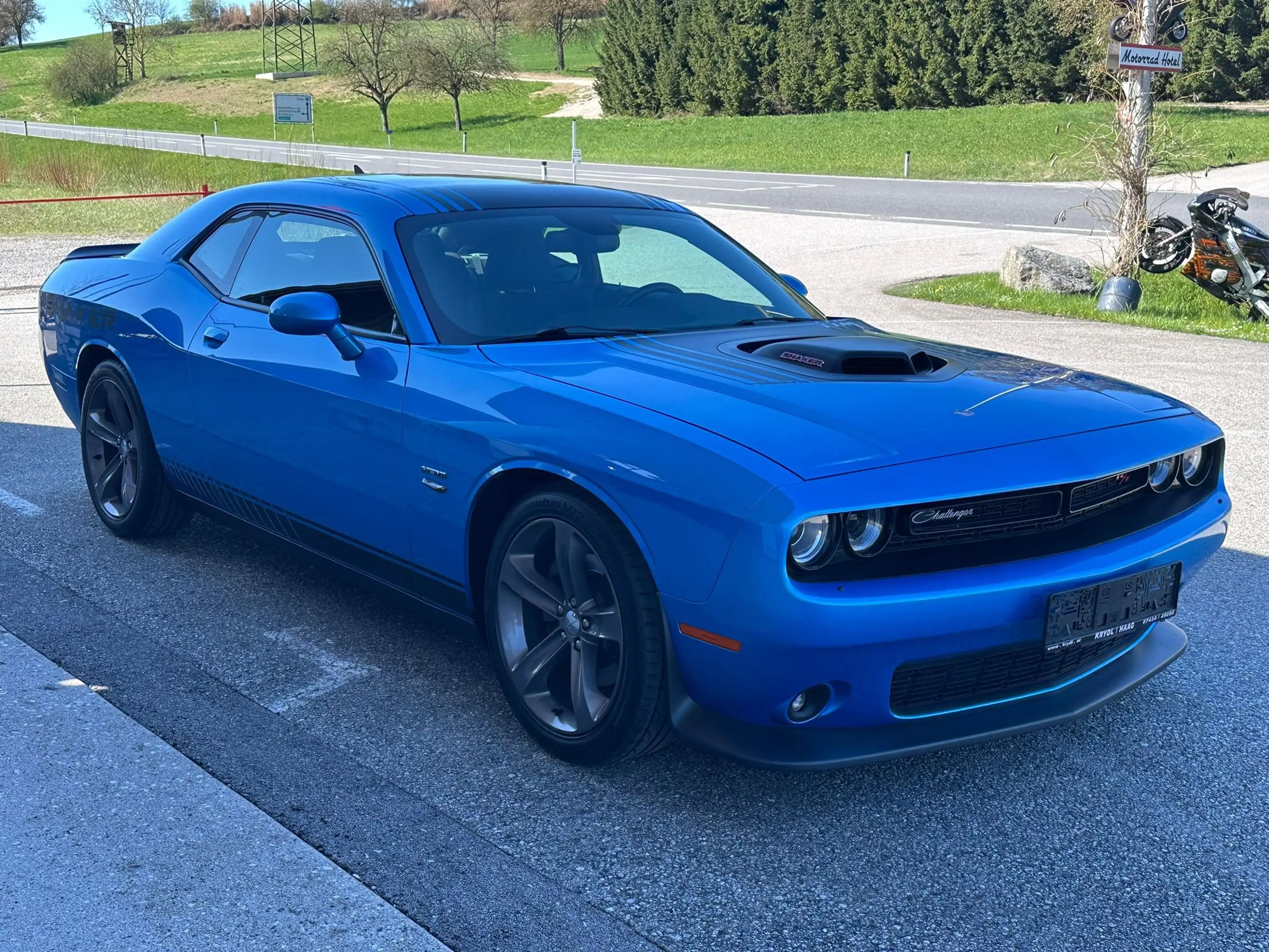 Dodge Challenger 5,7 Hemi V8 Aut. Shaker — photo 4